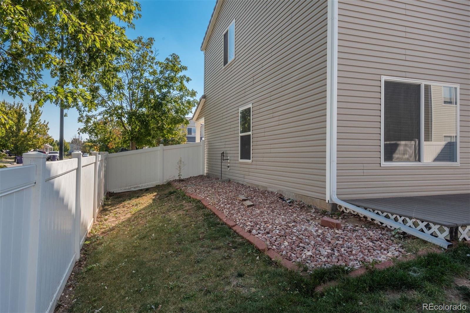 18673 E 43rd Place
