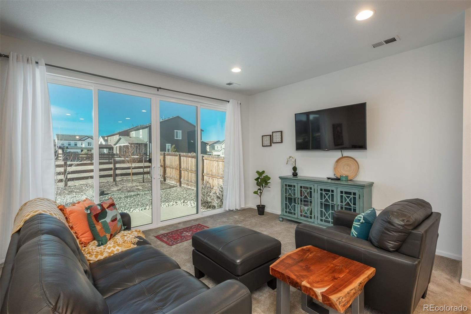 6317 Vista Cliff Loop