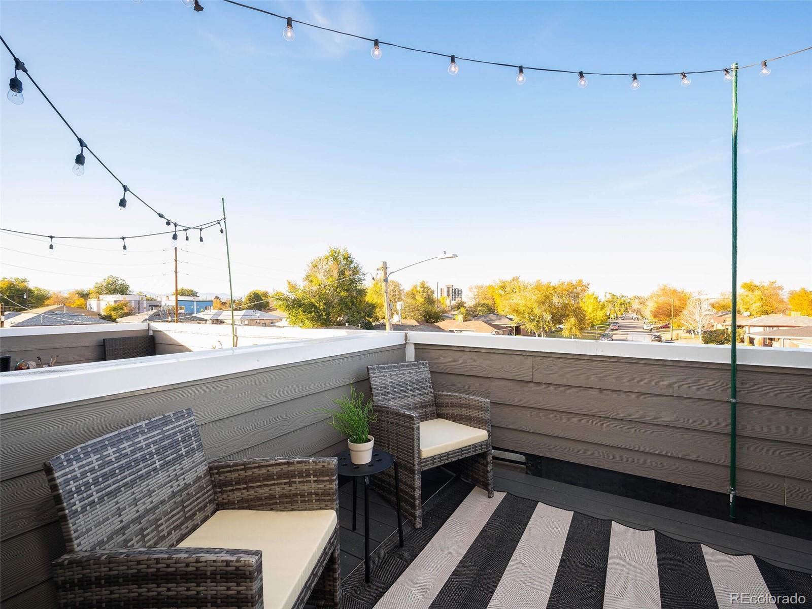 1284 Winona Court