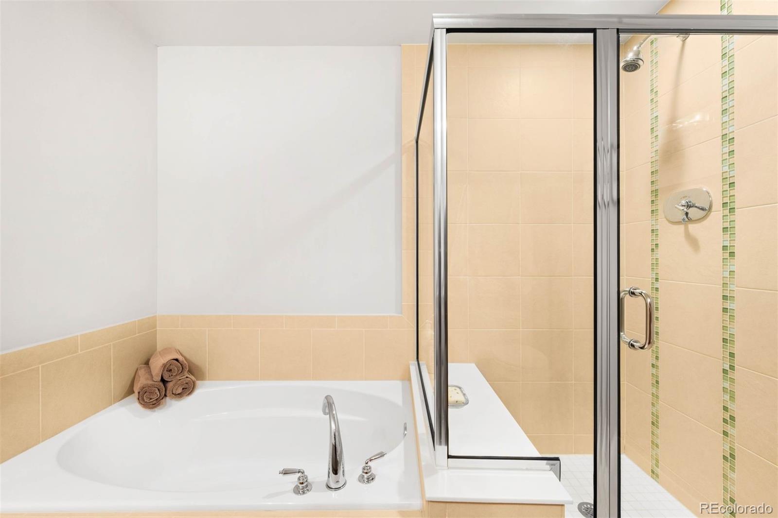 2001 Lincoln Street Unit: 1723