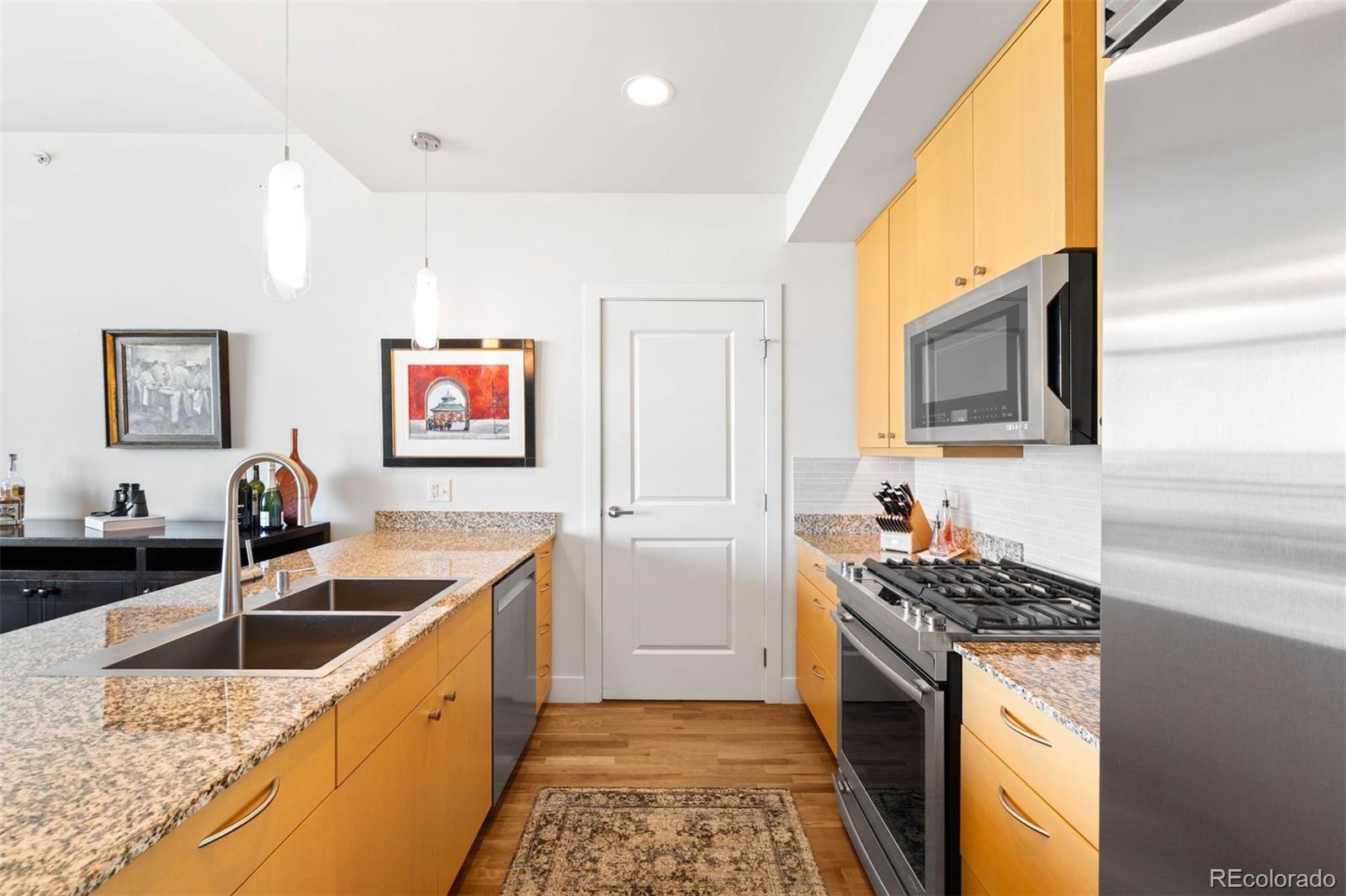 2001 Lincoln Street Unit: 1723