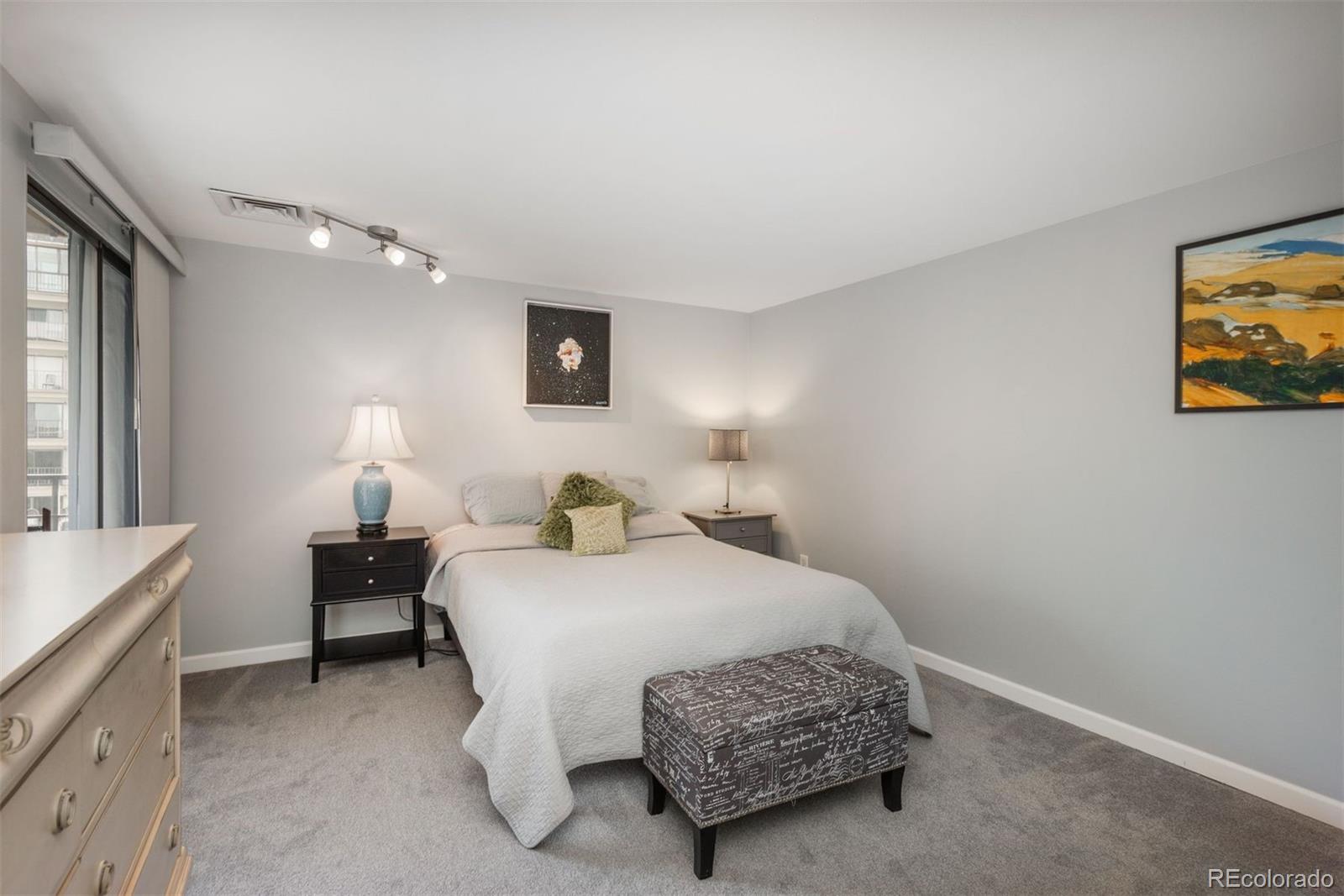 800 N Pearl Street Unit: 707