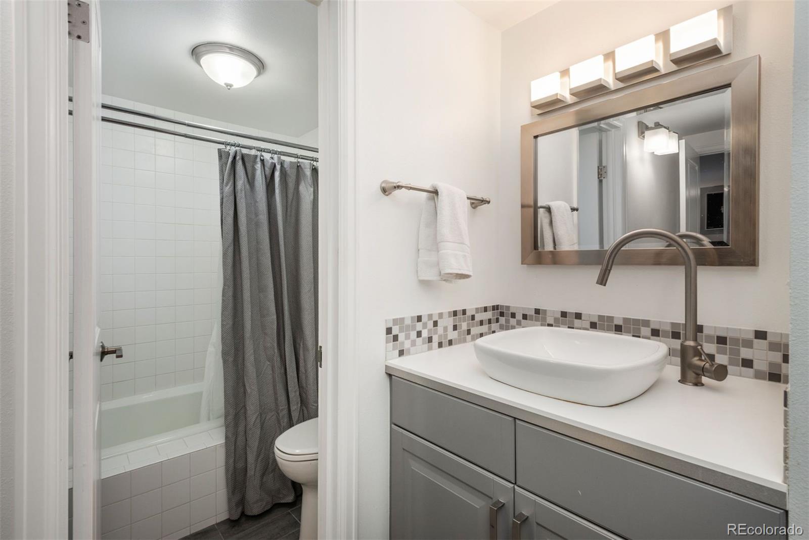 800 N Pearl Street Unit: 707