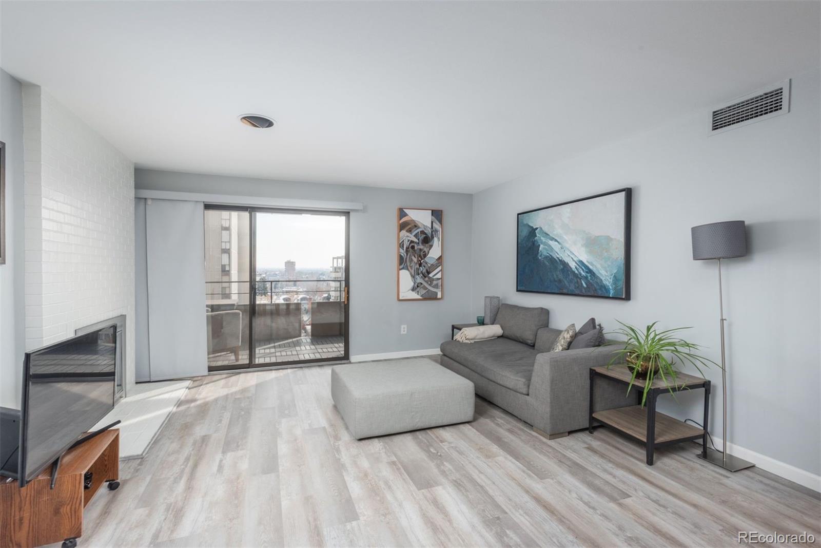 800 N Pearl Street Unit: 707