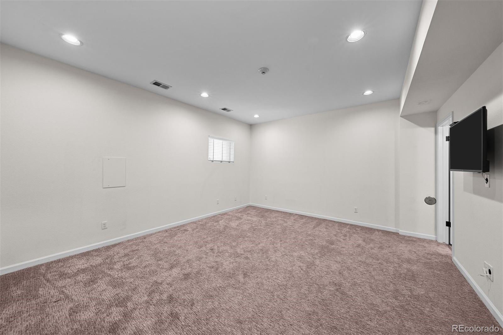 471 Josephine Street