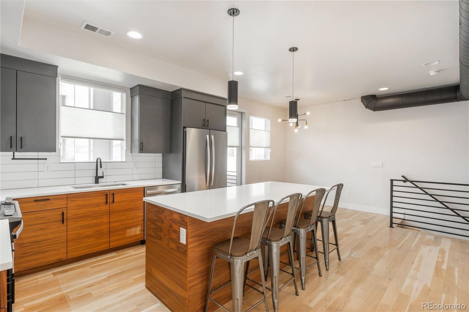 2939 W 23rd Avenue Unit: 2