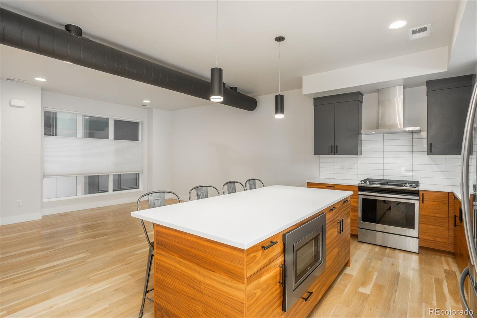 2939 W 23rd Avenue Unit: 2