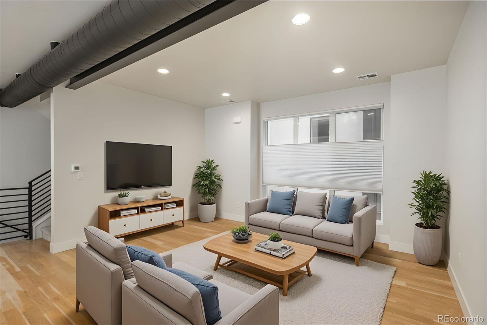 2939 W 23rd Avenue Unit: 2