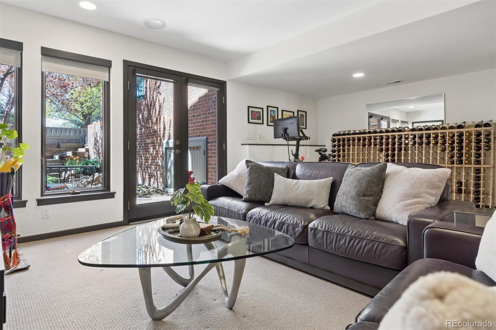 16 Beacon Hill Lane