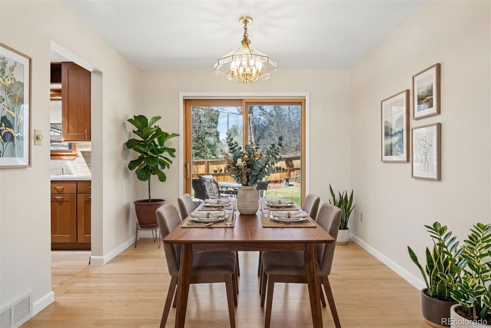 435 W Fremont Drive