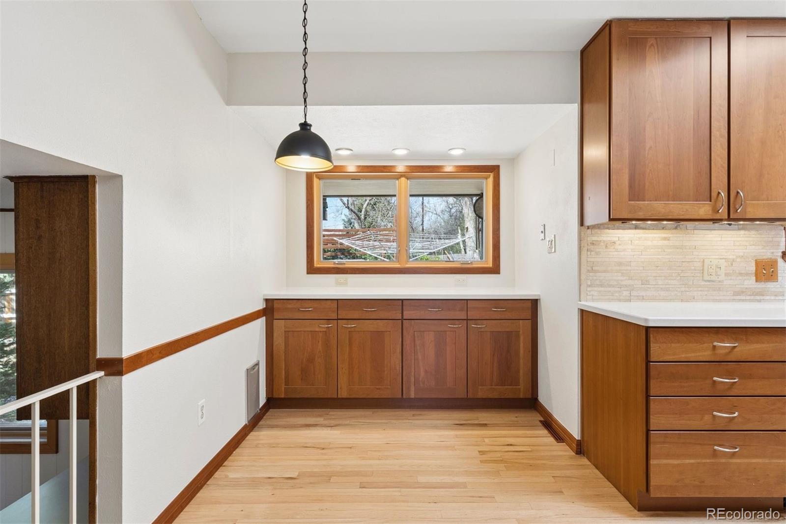 435 W Fremont Drive