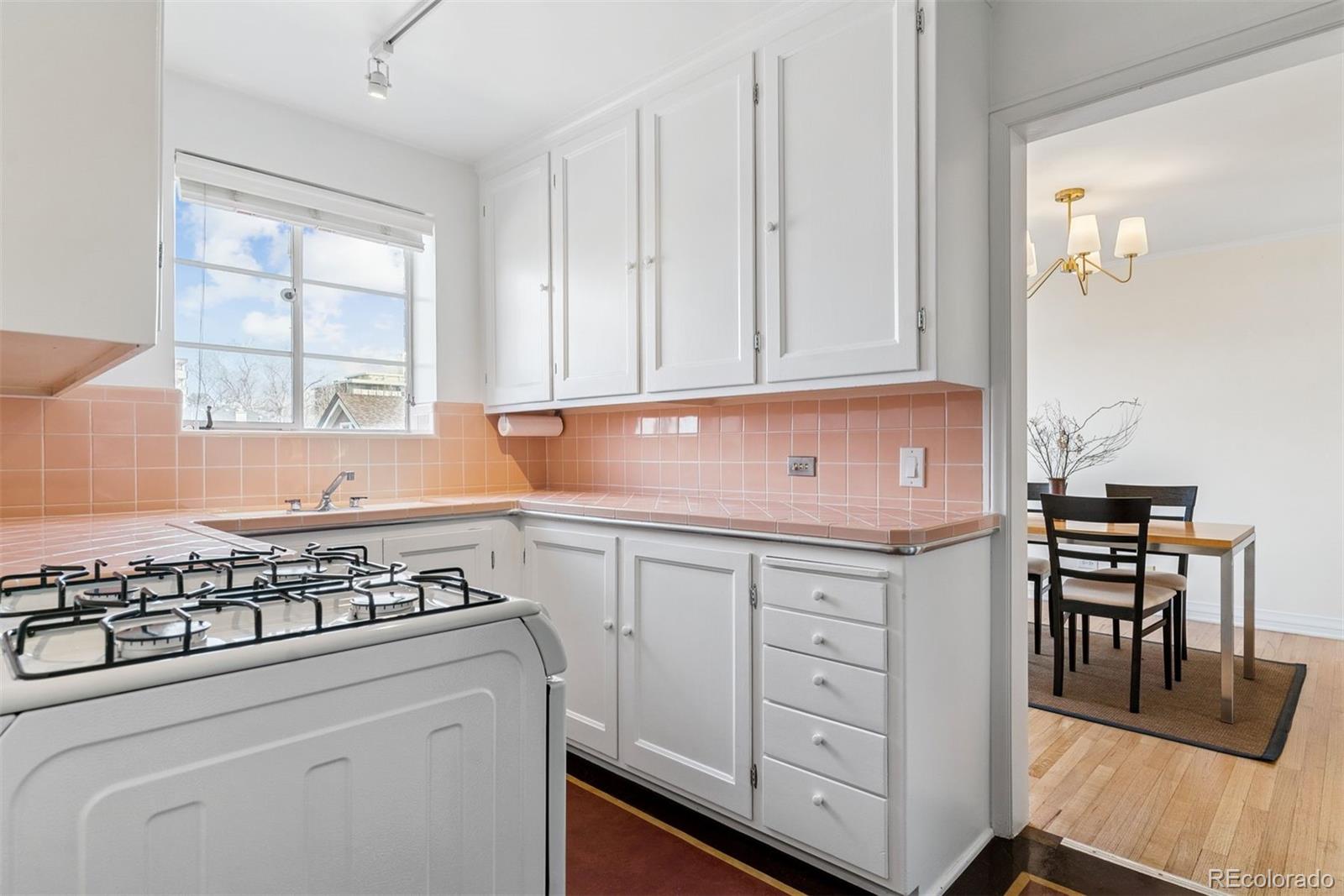 1321 E 10th Avenue Unit: 11