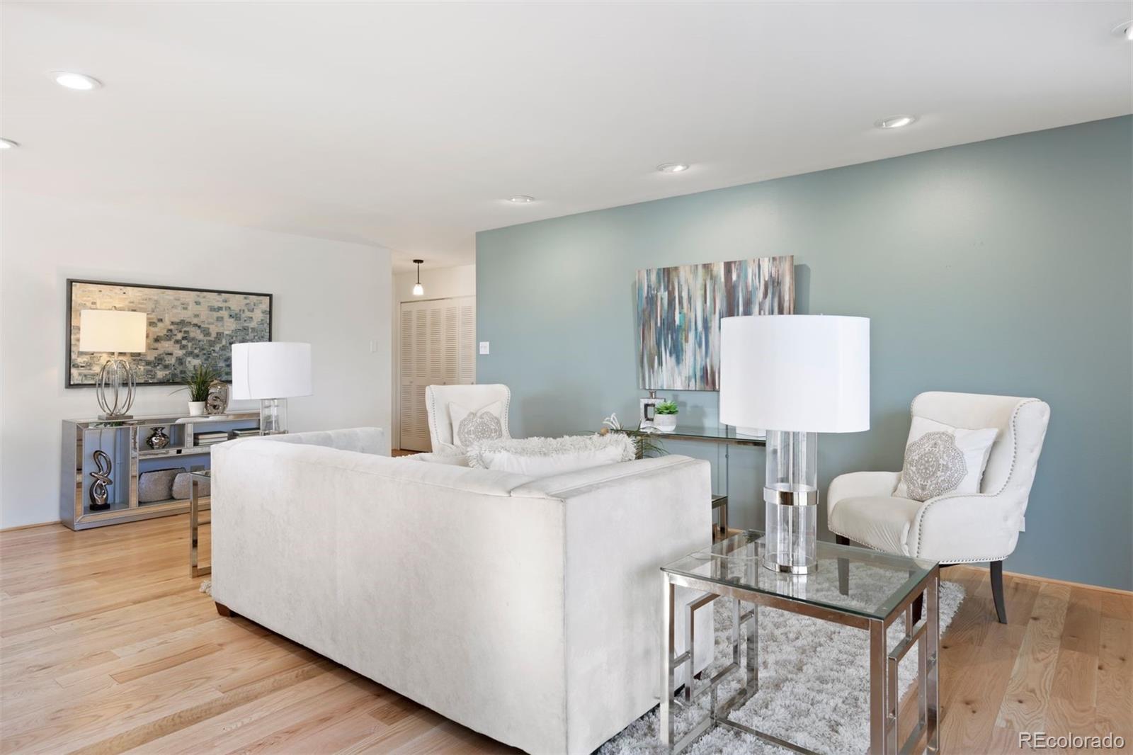480 S Marion Parkway Unit: 306