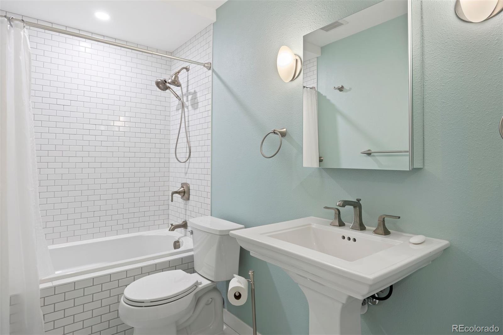 480 S Marion Parkway Unit: 306