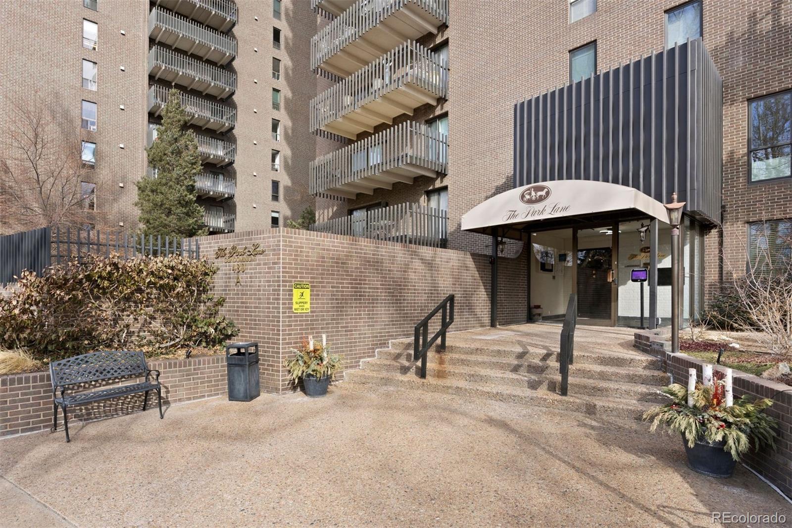 480 S Marion Parkway Unit: 306