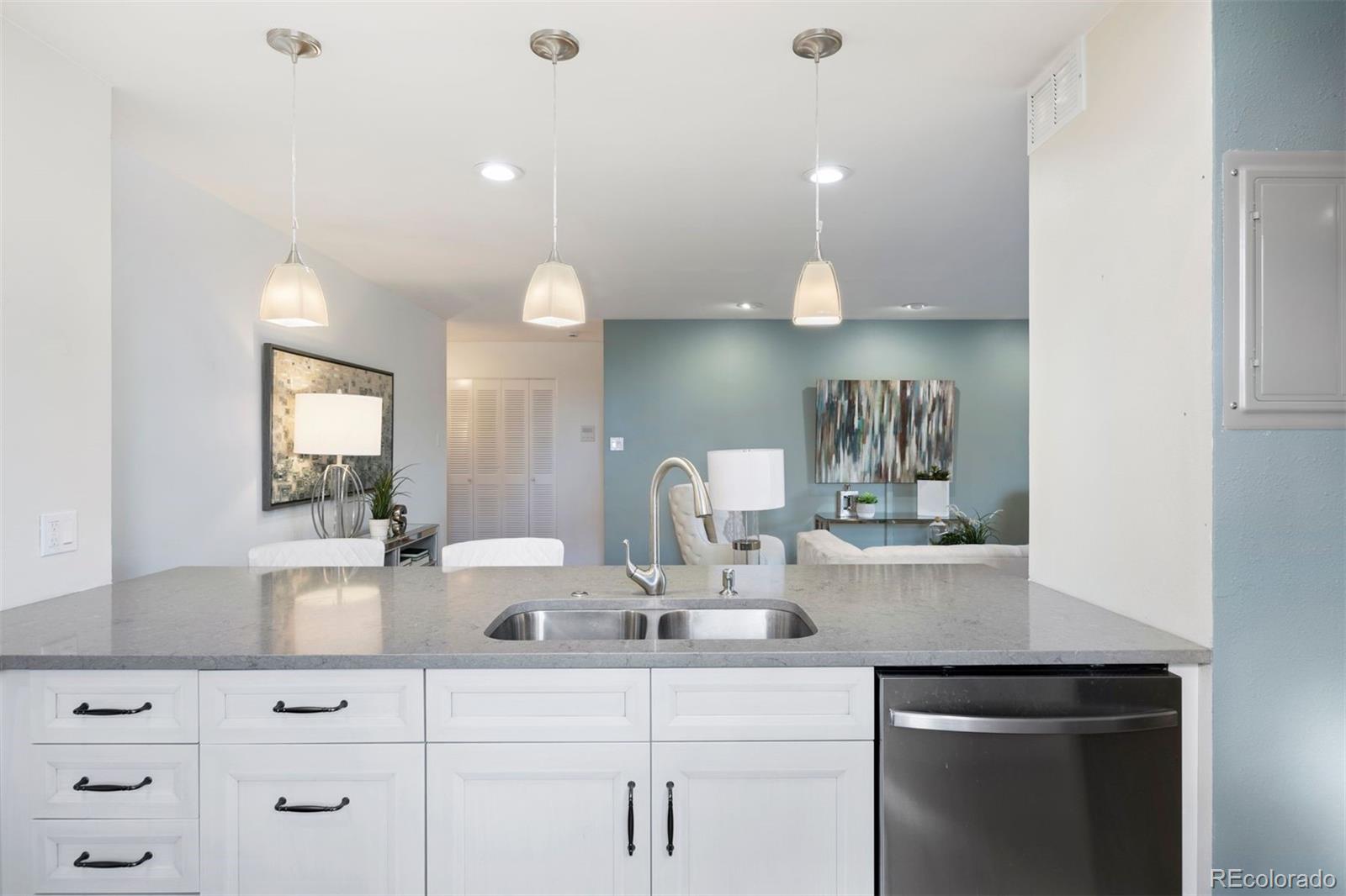 480 S Marion Parkway Unit: 306