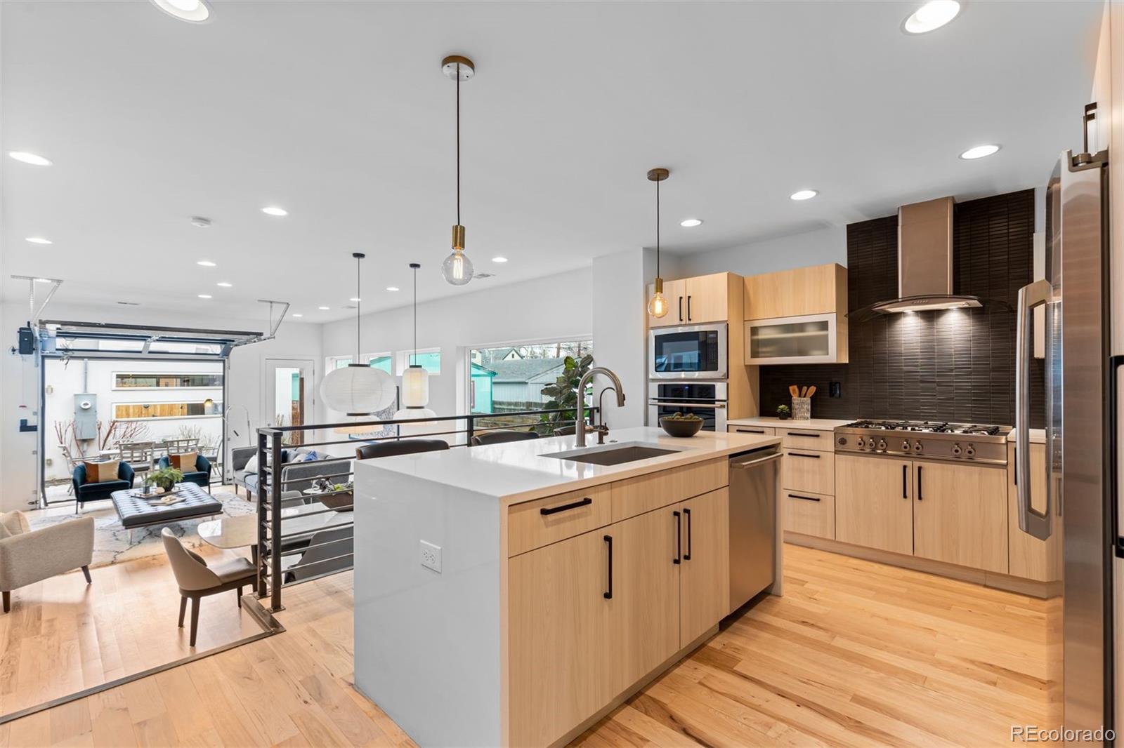 3425 W 33rd Avenue