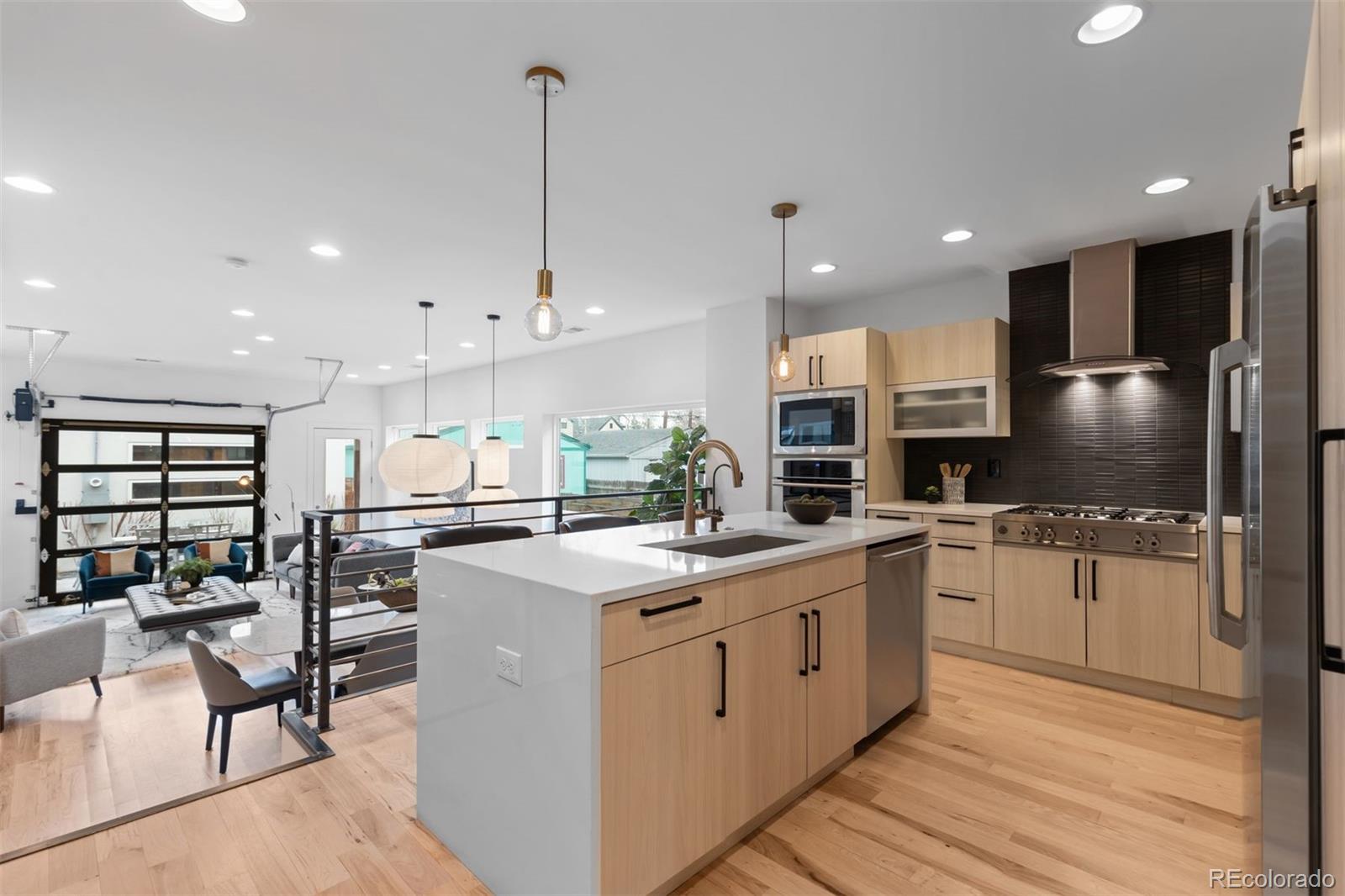 3425 W 33rd Avenue
