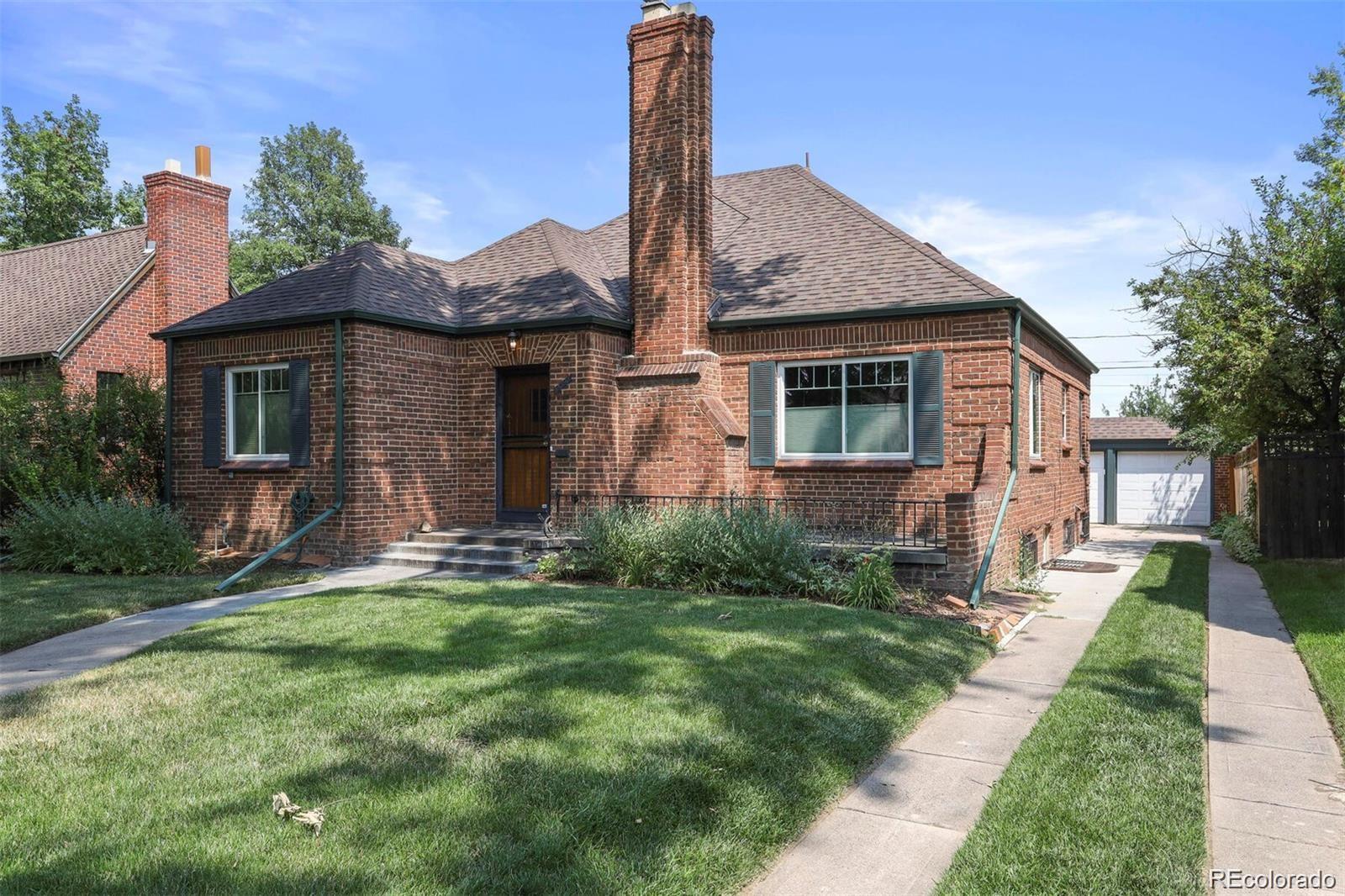 2080 N Locust Street