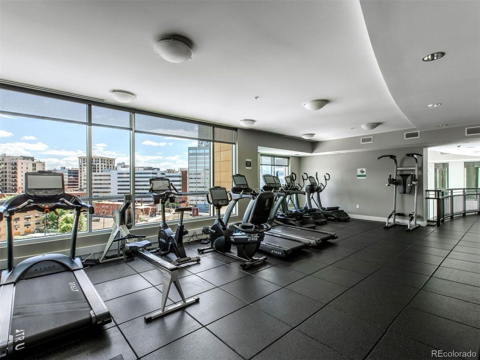 2001 Lincoln Street Unit: 2524L