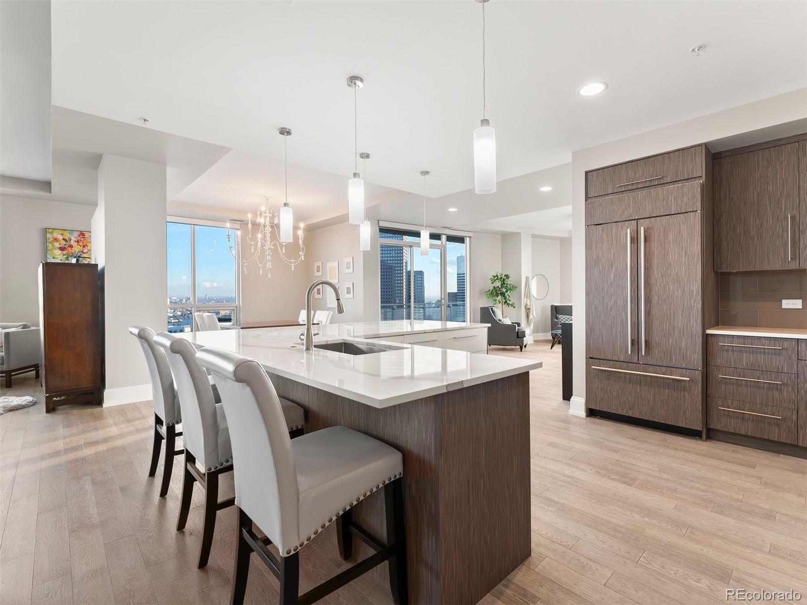 2001 Lincoln Street Unit: 2524L