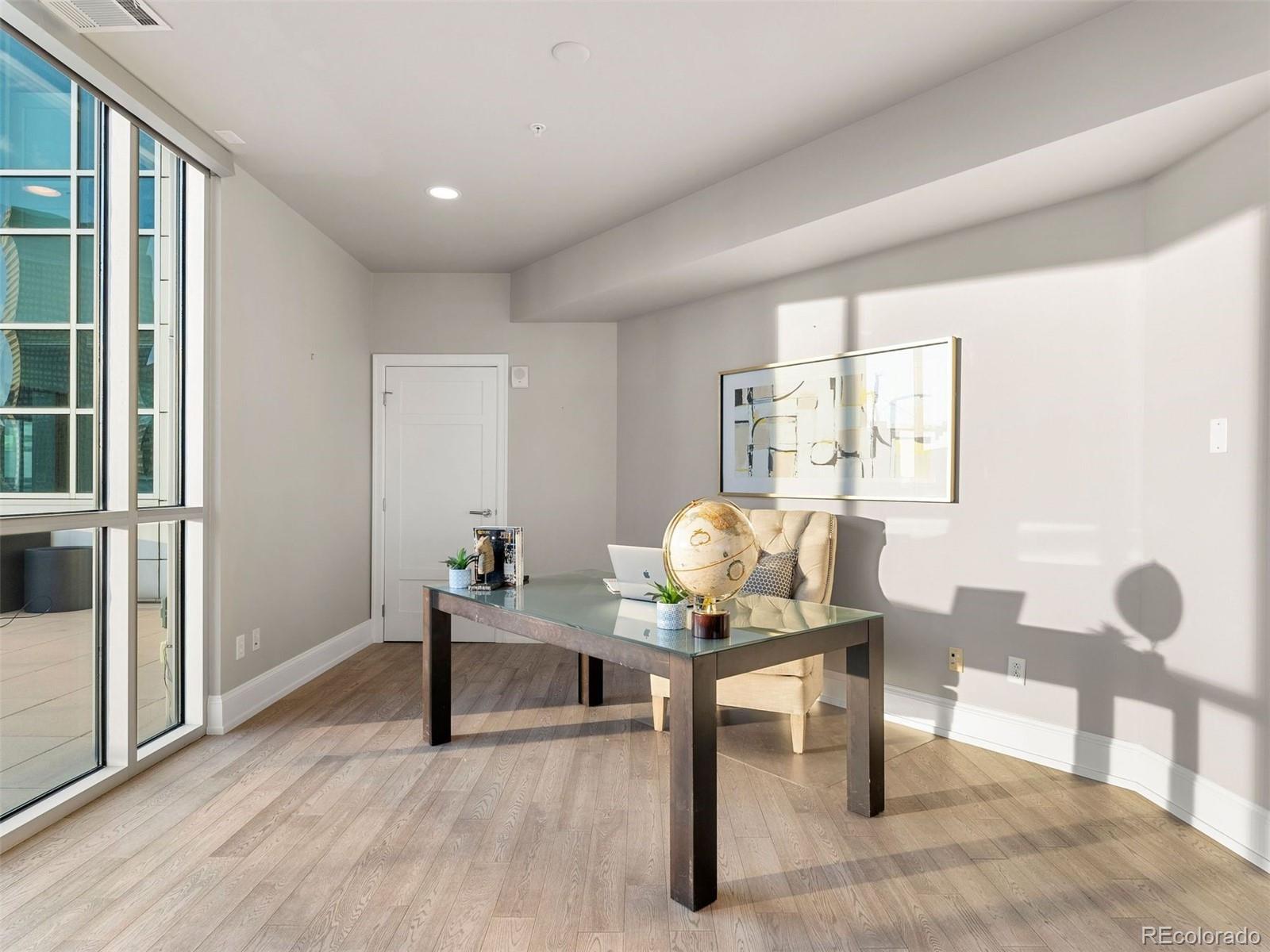 2001 Lincoln Street Unit: 2524L