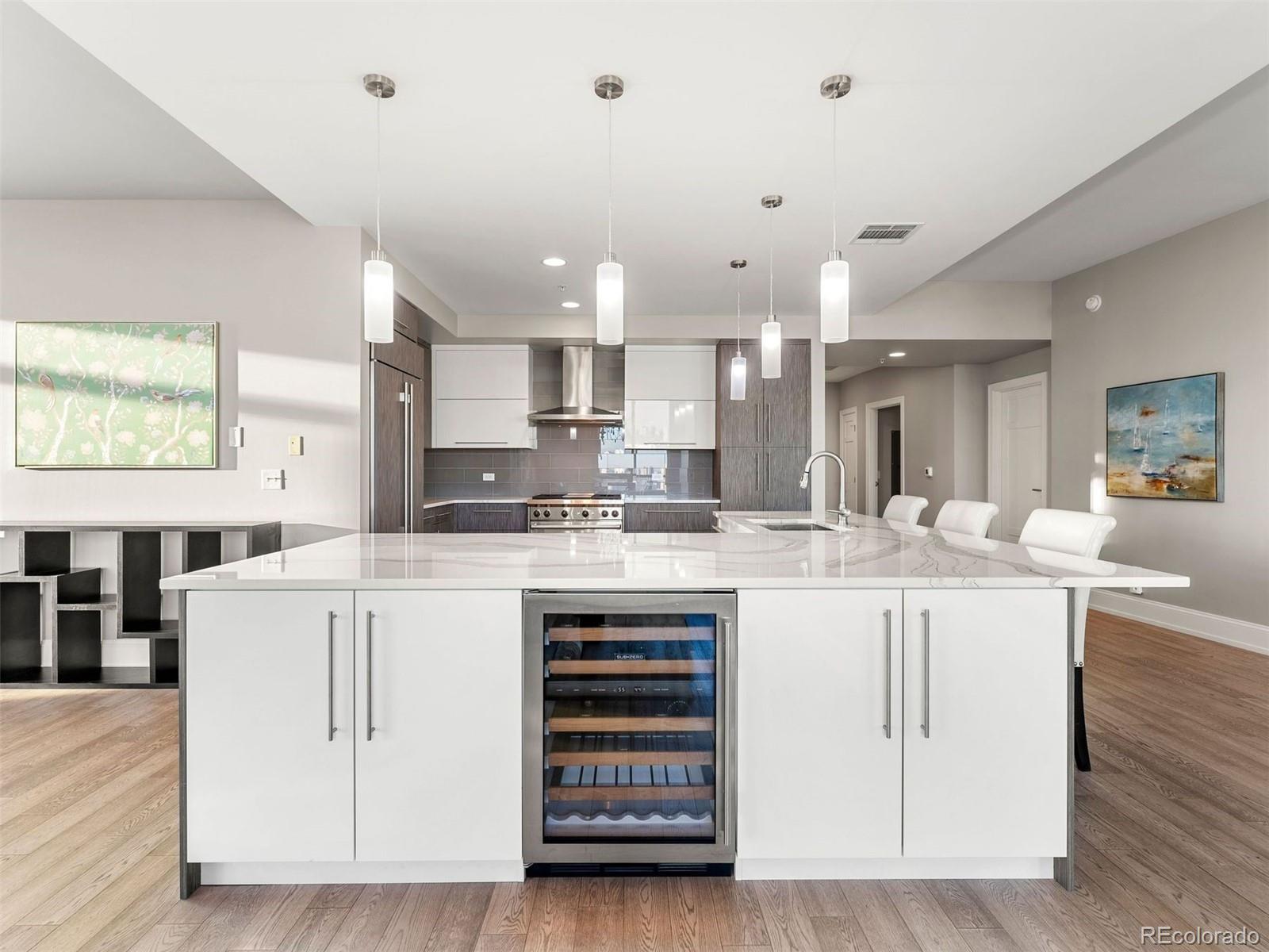 2001 Lincoln Street Unit: 2524L