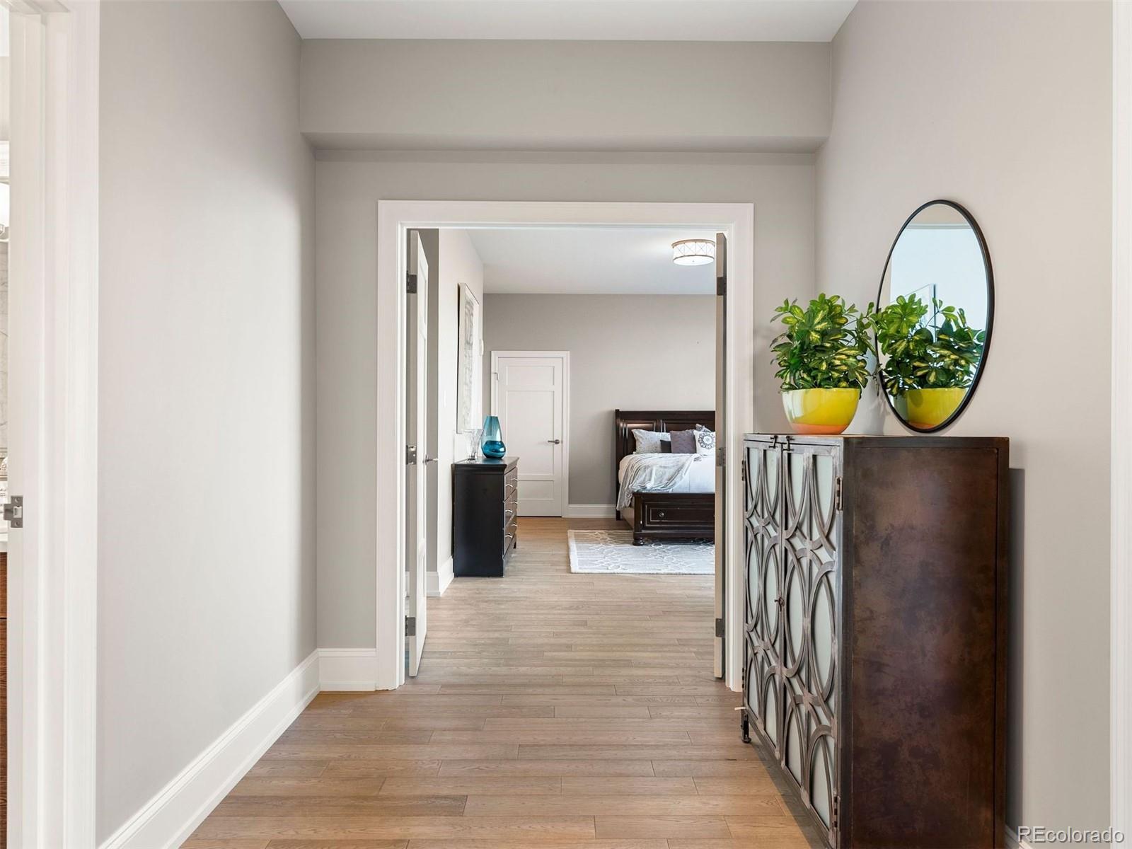 2001 Lincoln Street Unit: 2524L