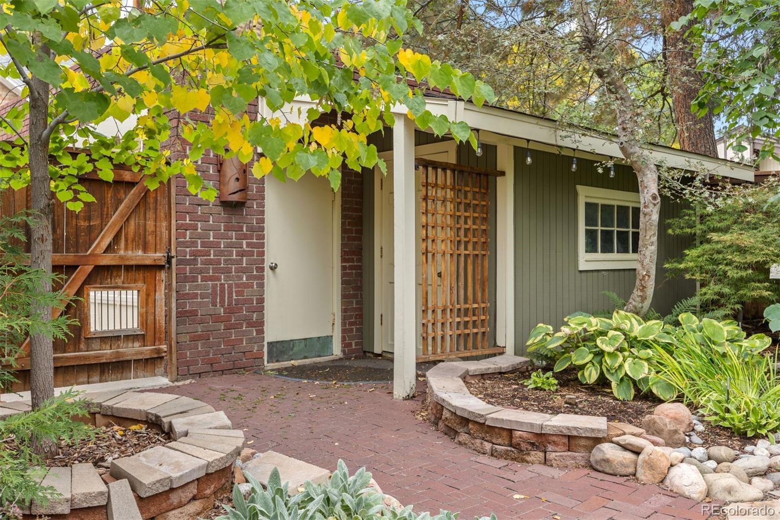 4305 E 17th Avenue Parkway