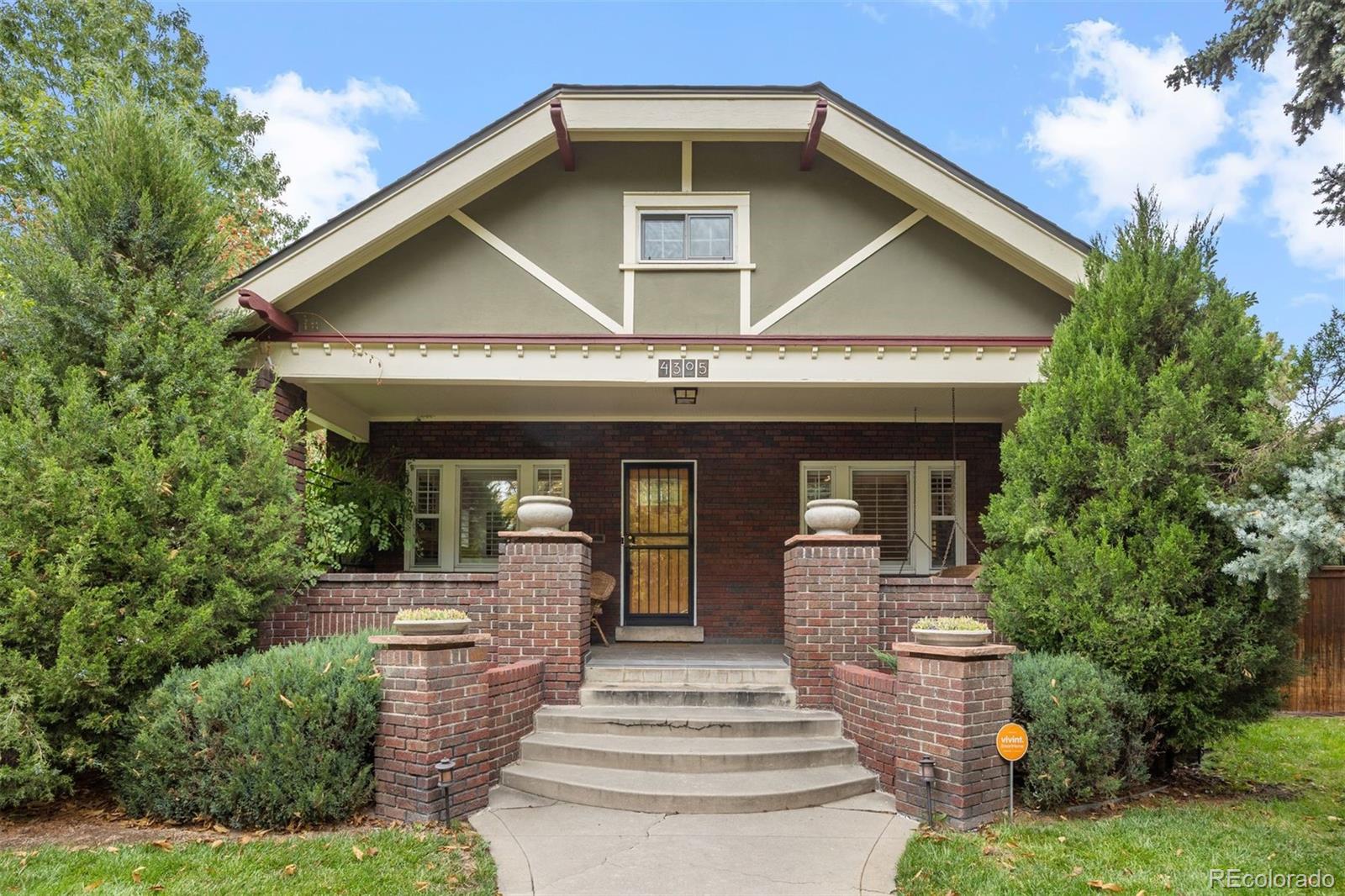 4305 E 17th Avenue Parkway