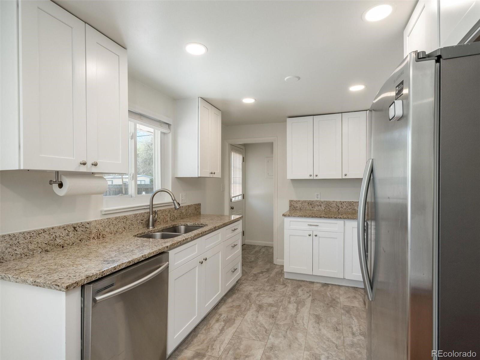755 W Nassau Way