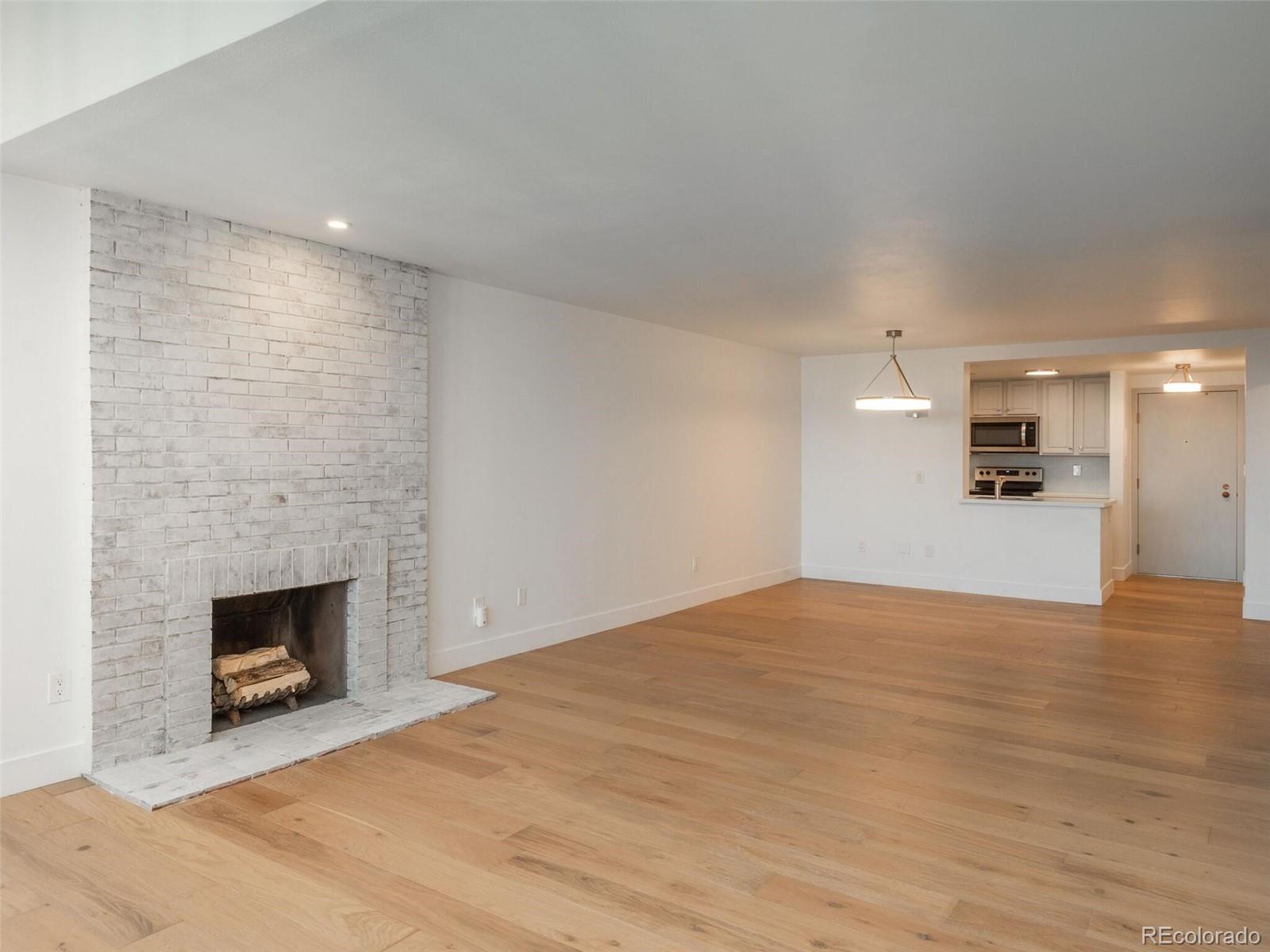 800 N Pearl Street Unit: 1205