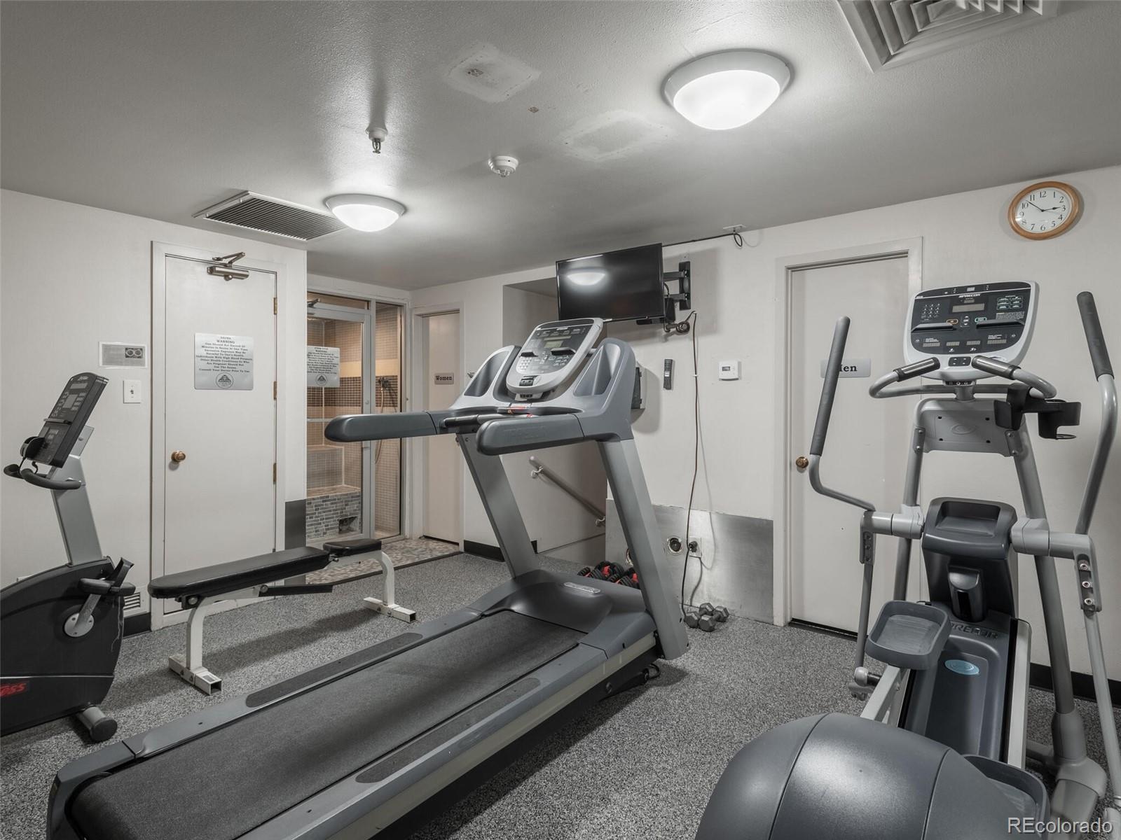 800 N Pearl Street Unit: 1205