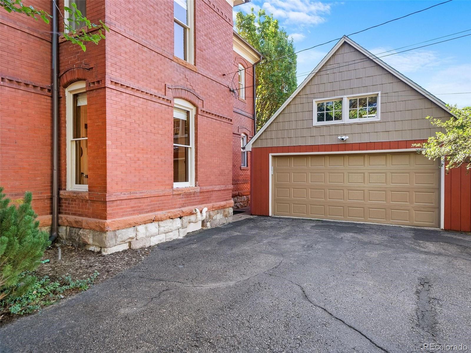 238 E Florida Avenue