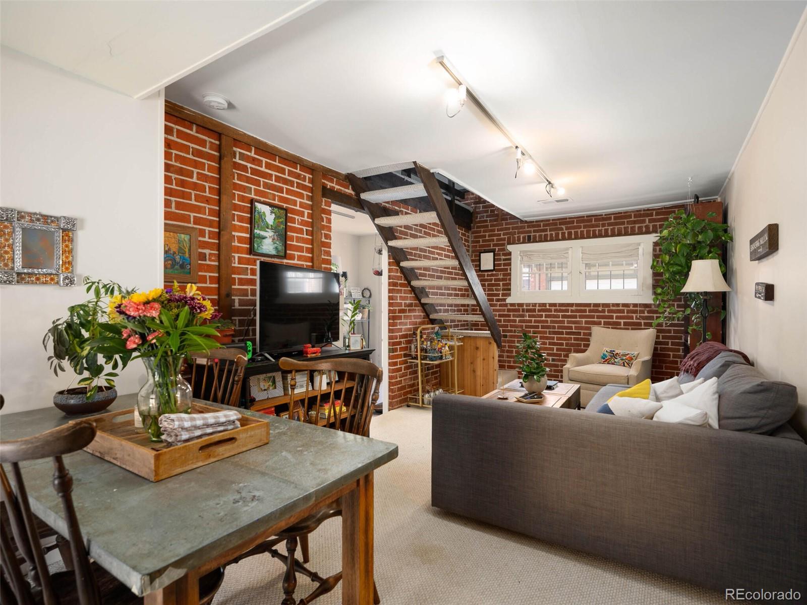 238 E Florida Avenue