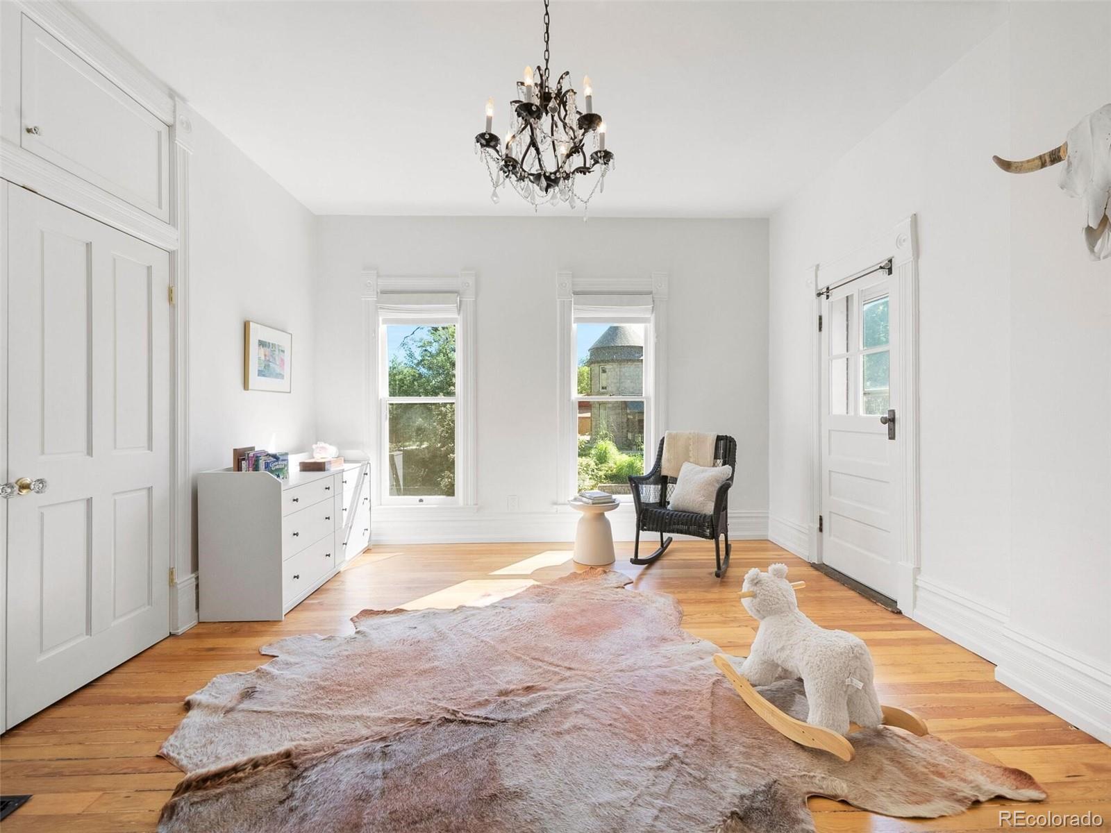 238 E Florida Avenue