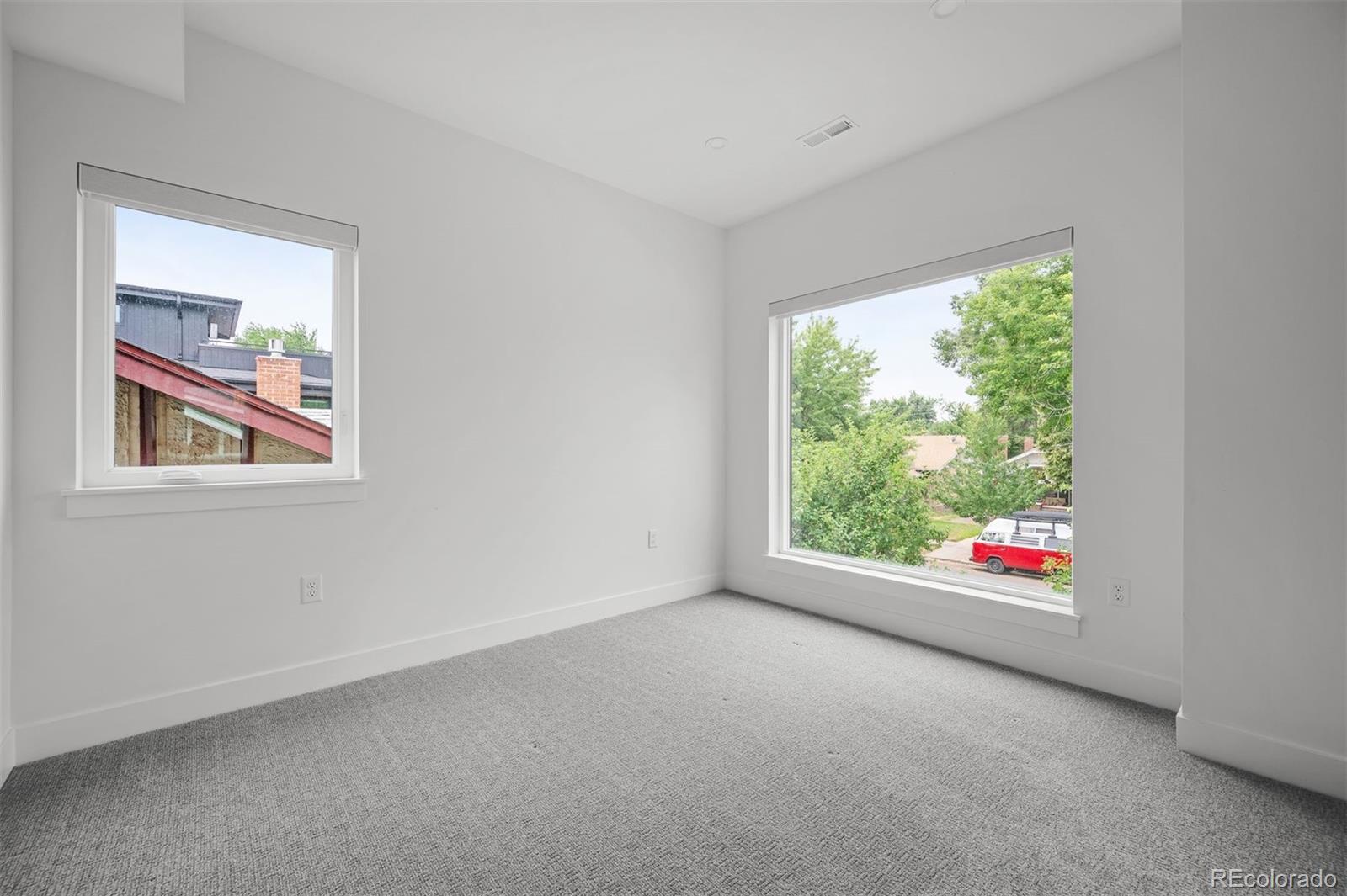 872 S Vine Street