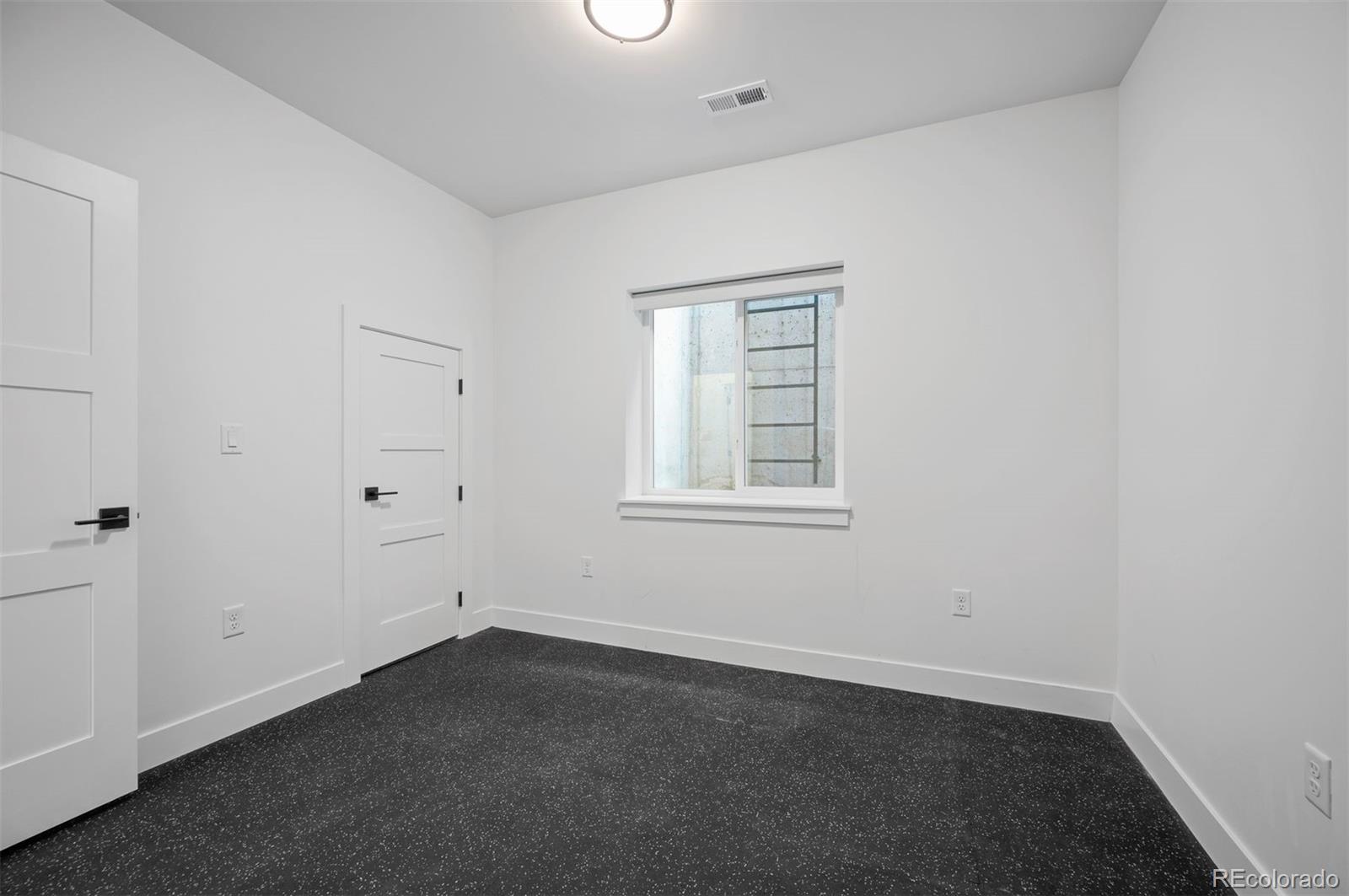 872 S Vine Street