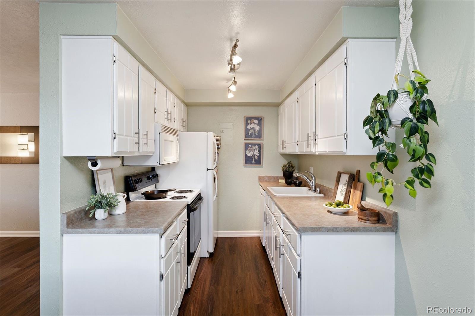 625 N Pennsylvania Street Unit: 312