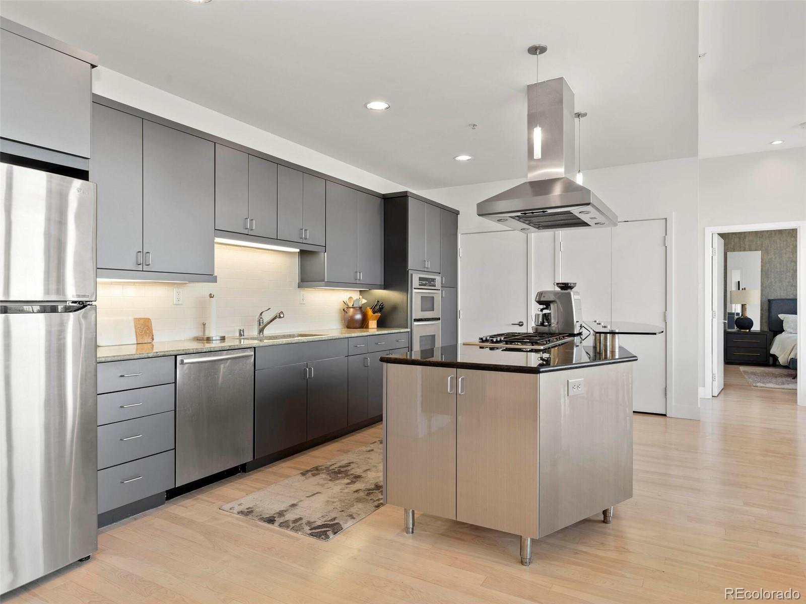 1401 Delgany Street Unit: 405
