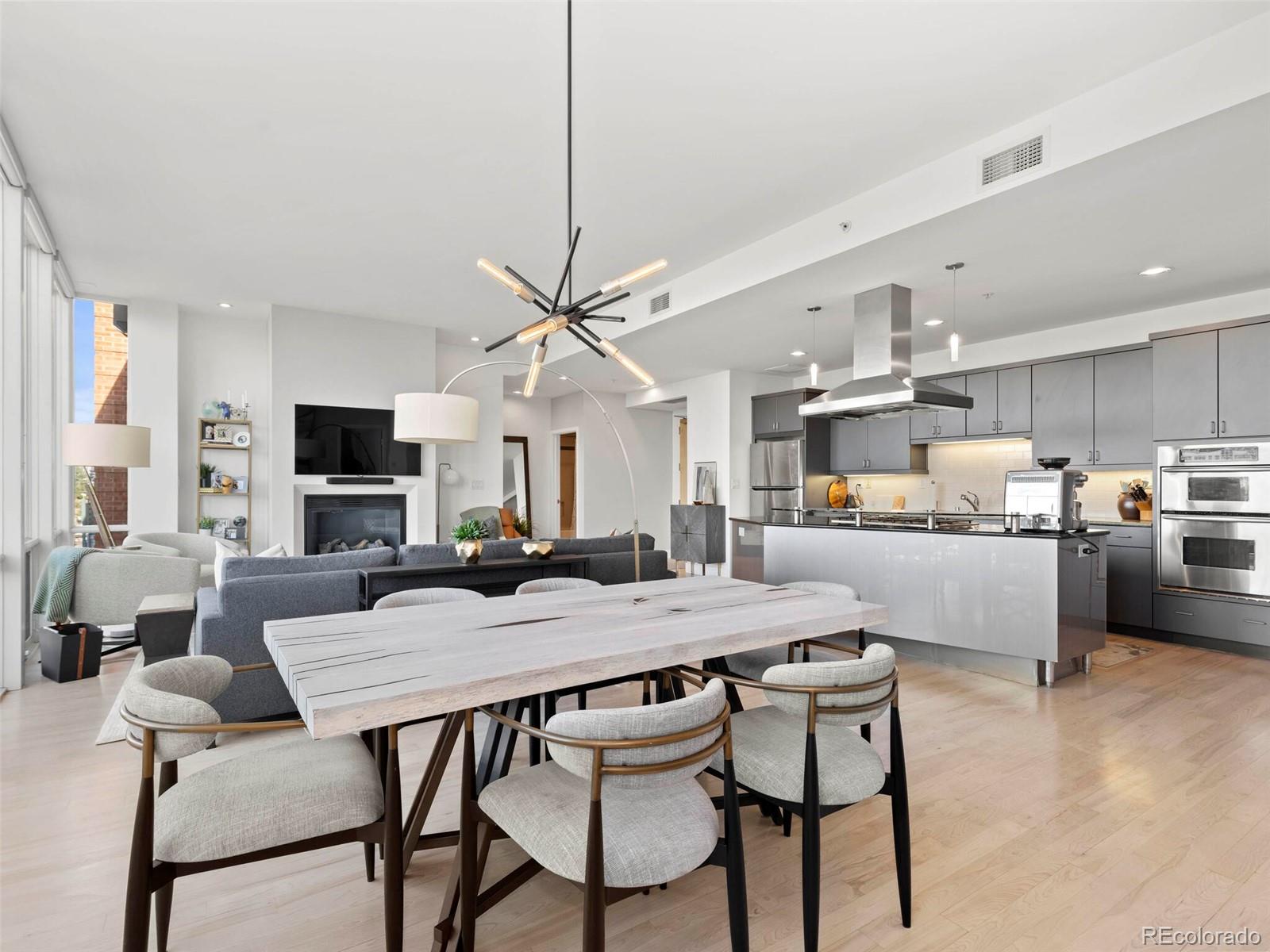 1401 Delgany Street Unit: 405