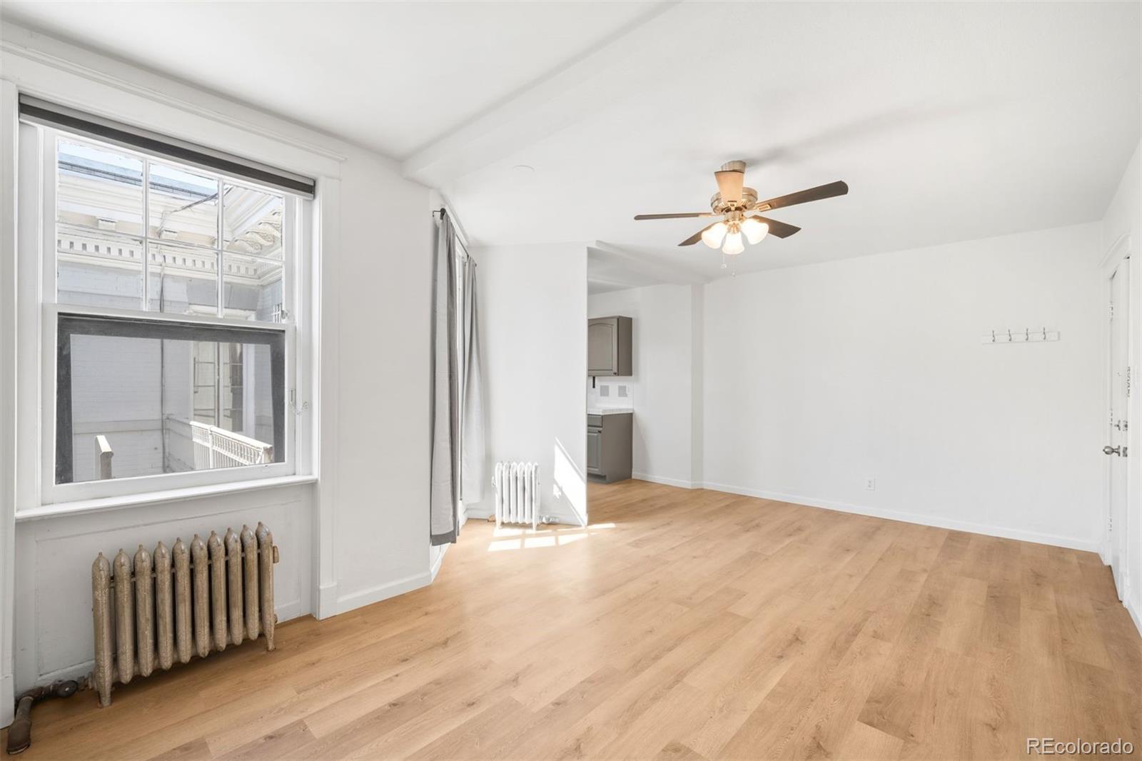 215 E 11th Avenue Unit: D5