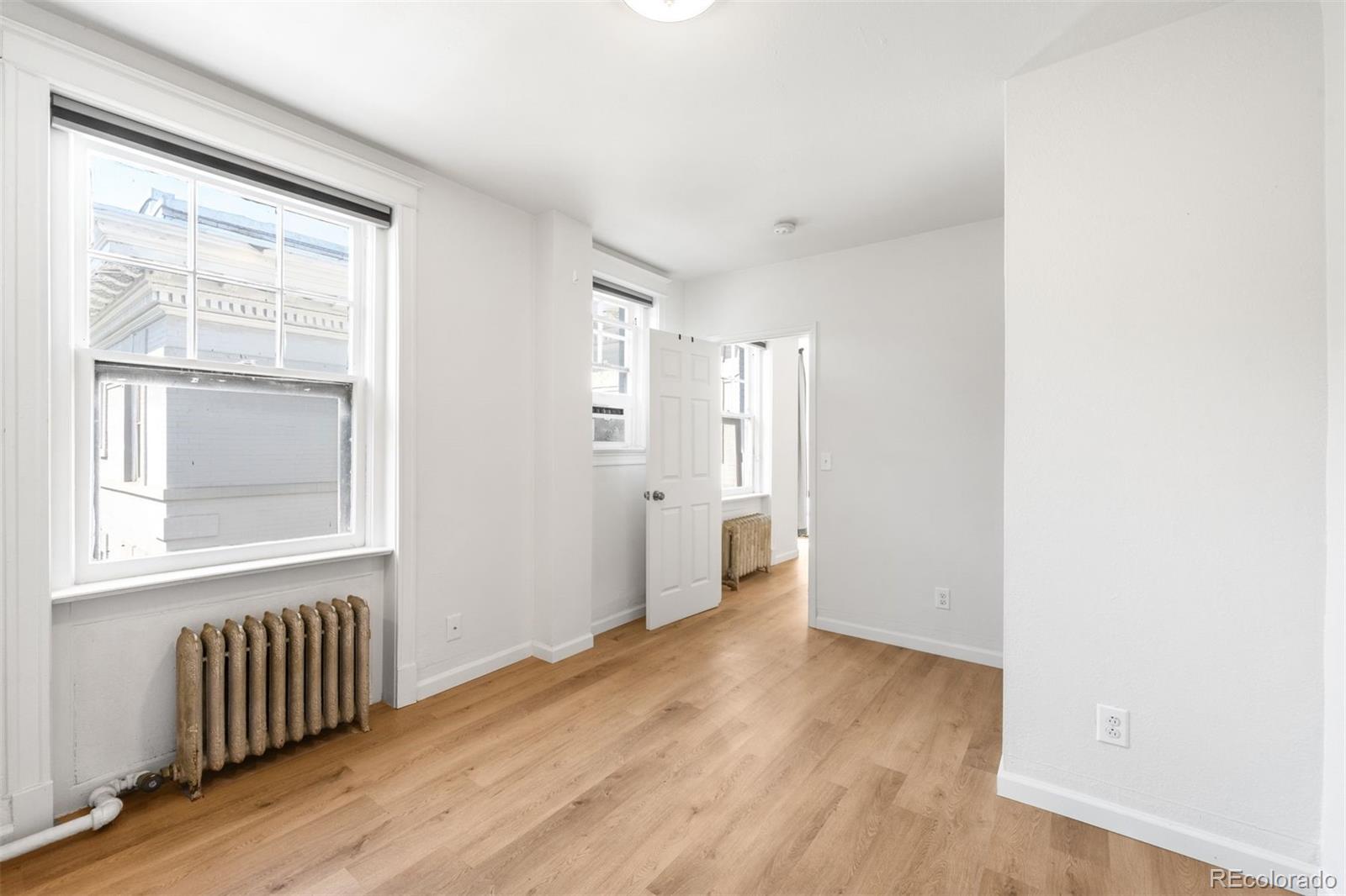 215 E 11th Avenue Unit: D5