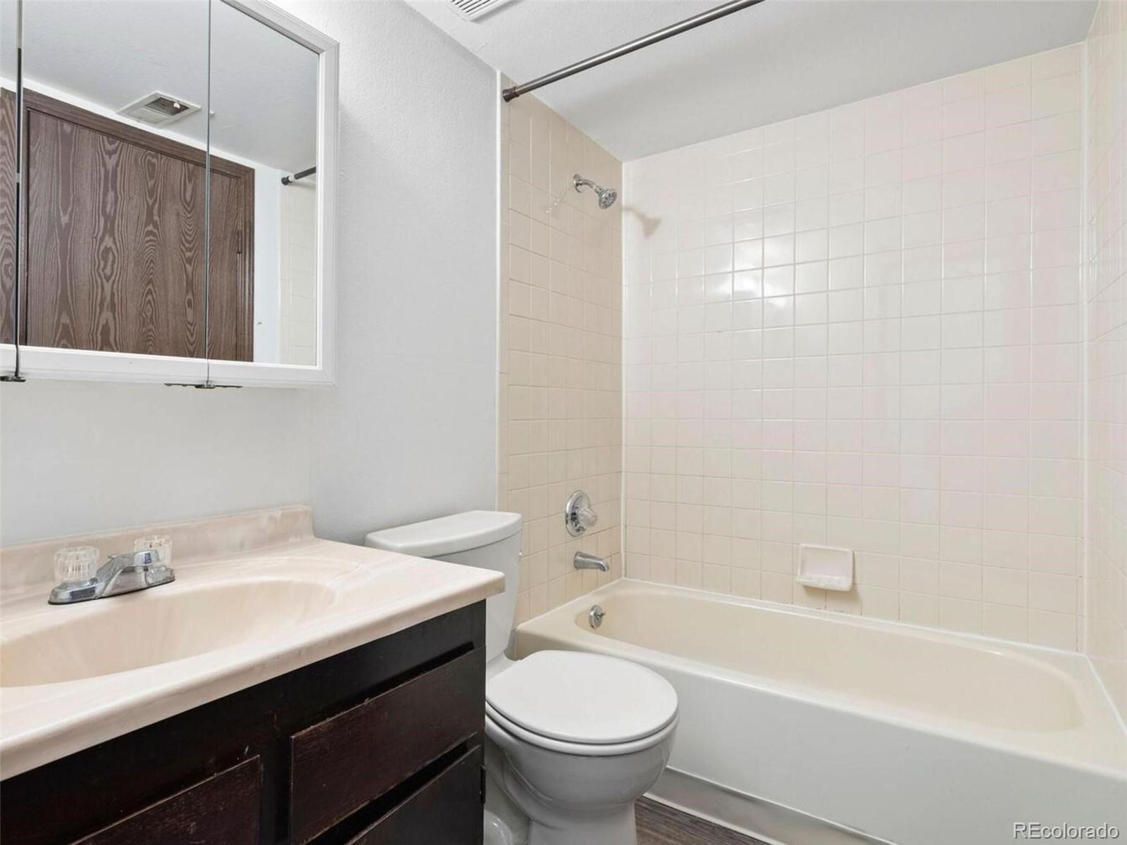 2929 W Floyd Avenue Unit: 119