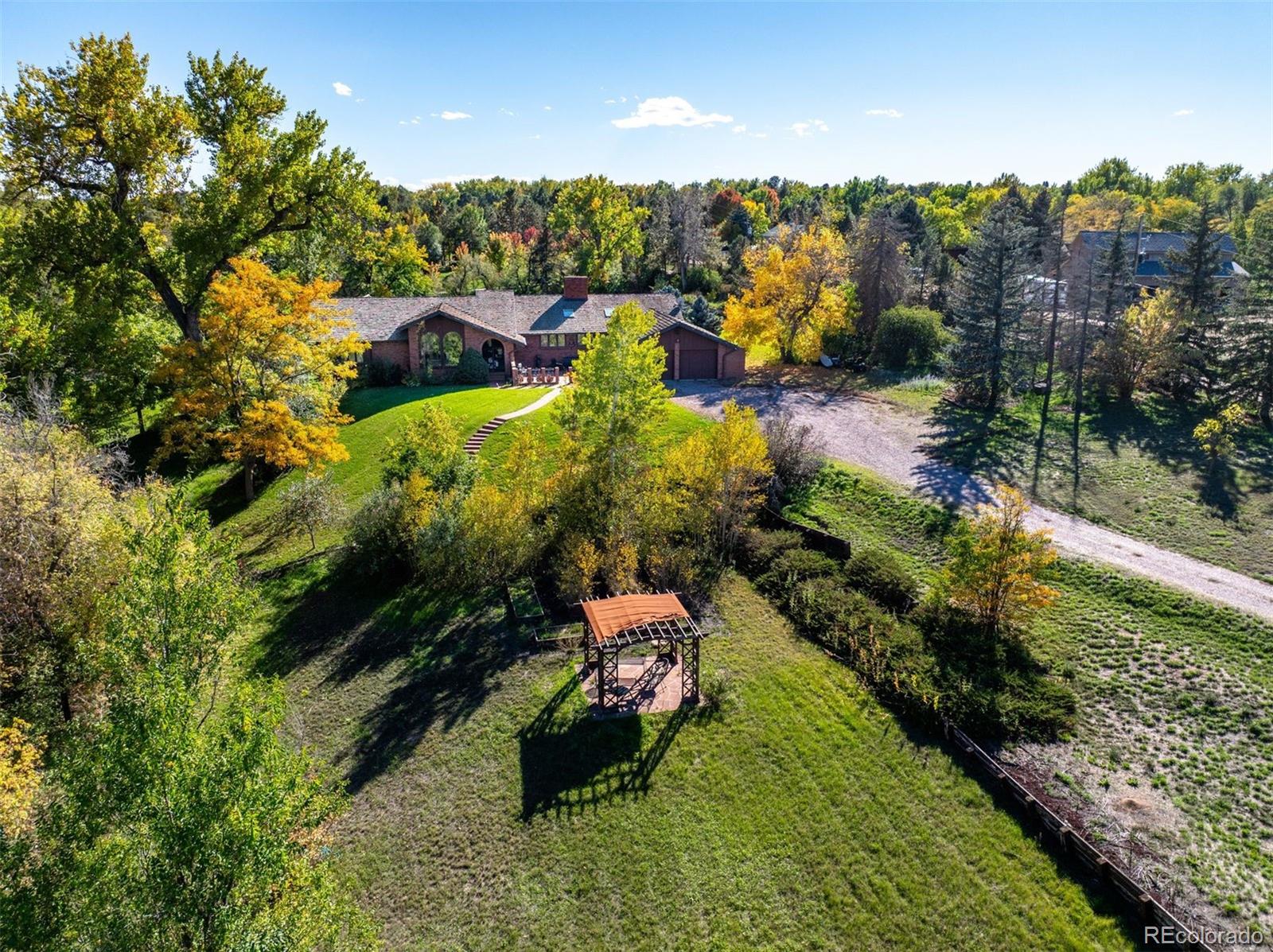 2600 E Willamette Lane