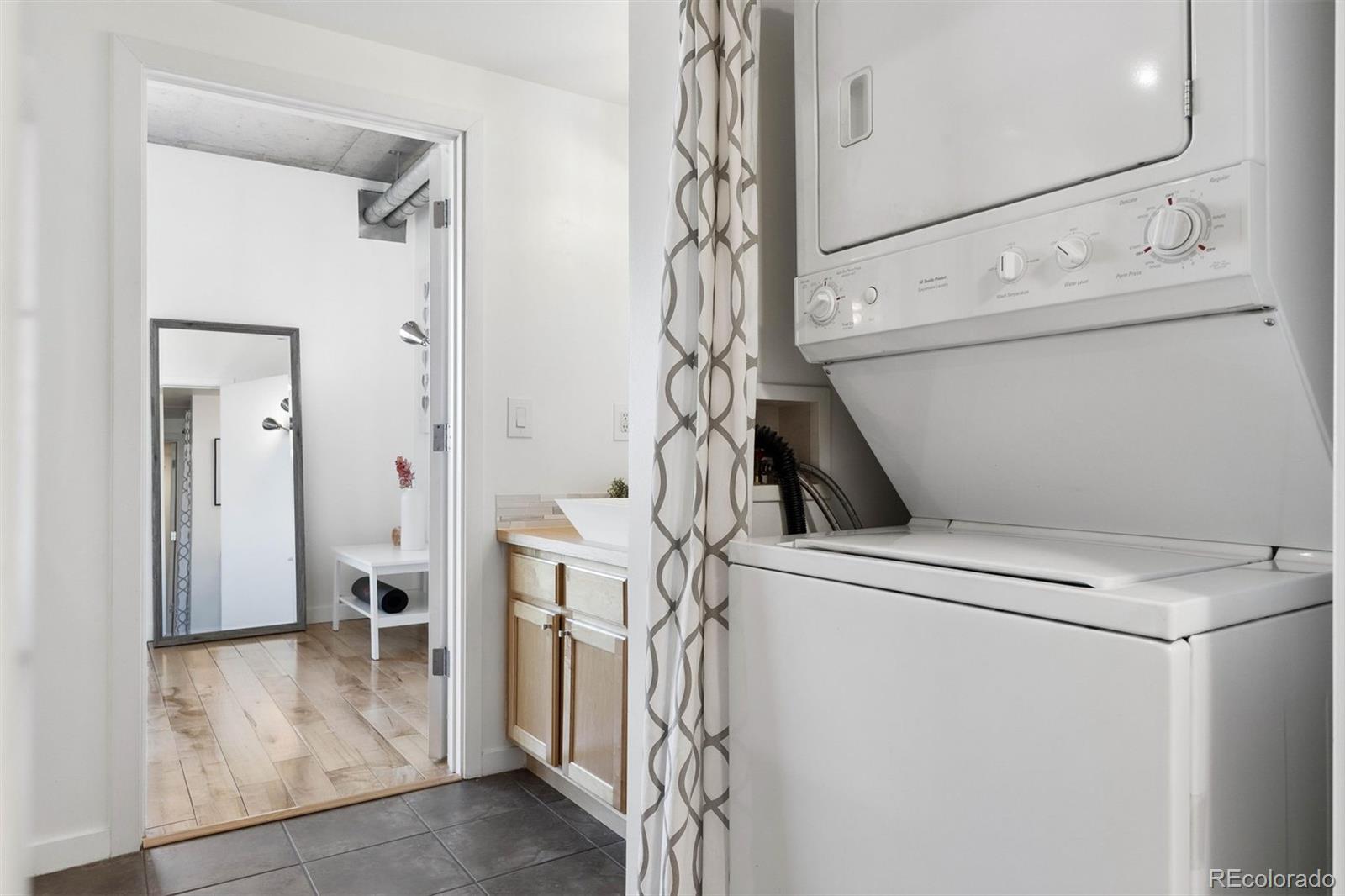 1475 Delgany Street Unit: 304