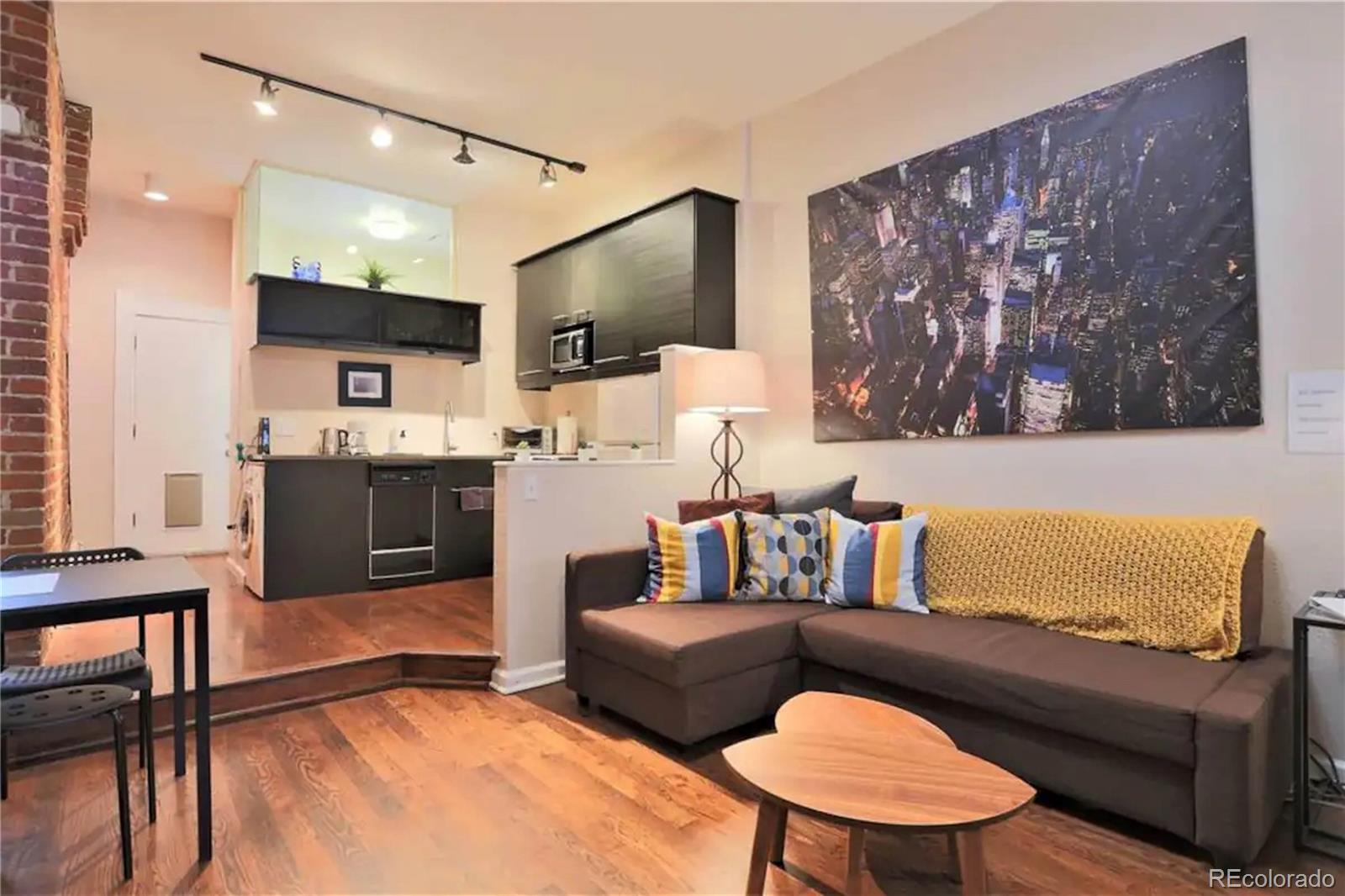 2520 Kensing Court