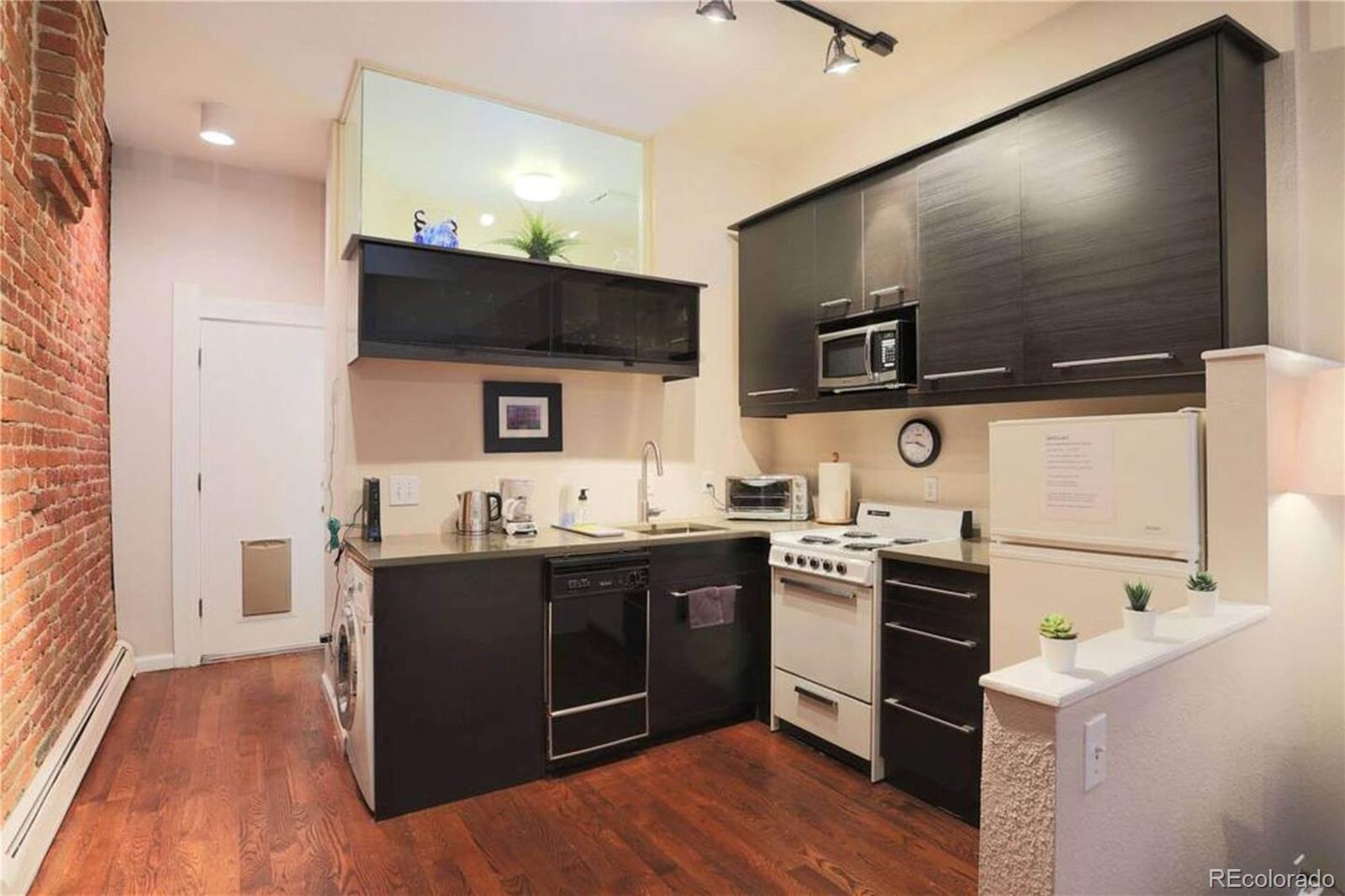 2520 Kensing Court