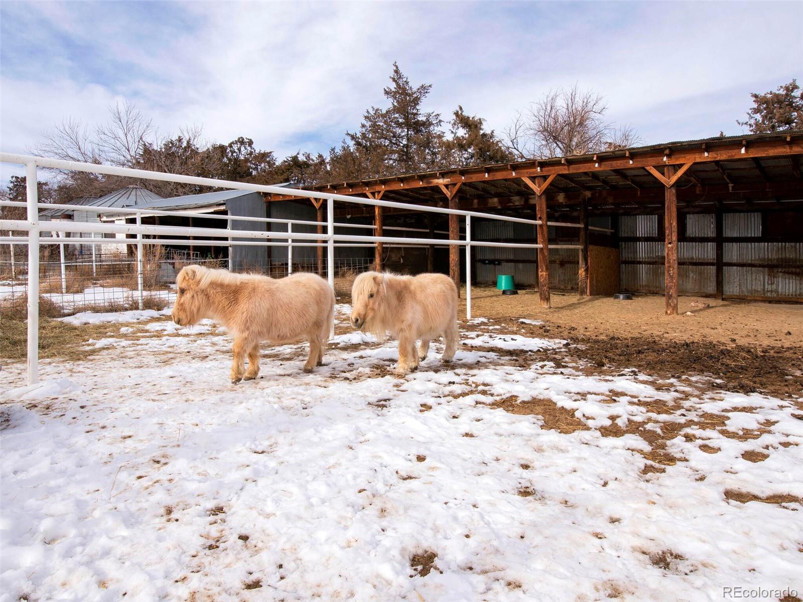 21953 County Road 22