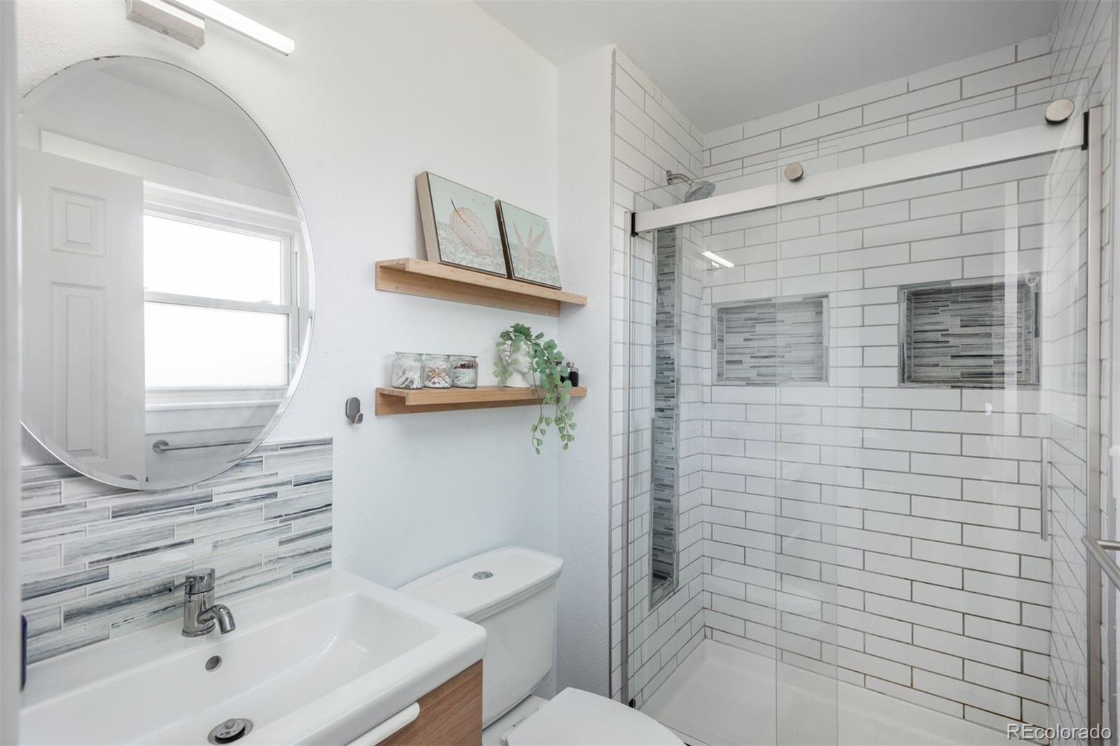 1237 S Memphis Street